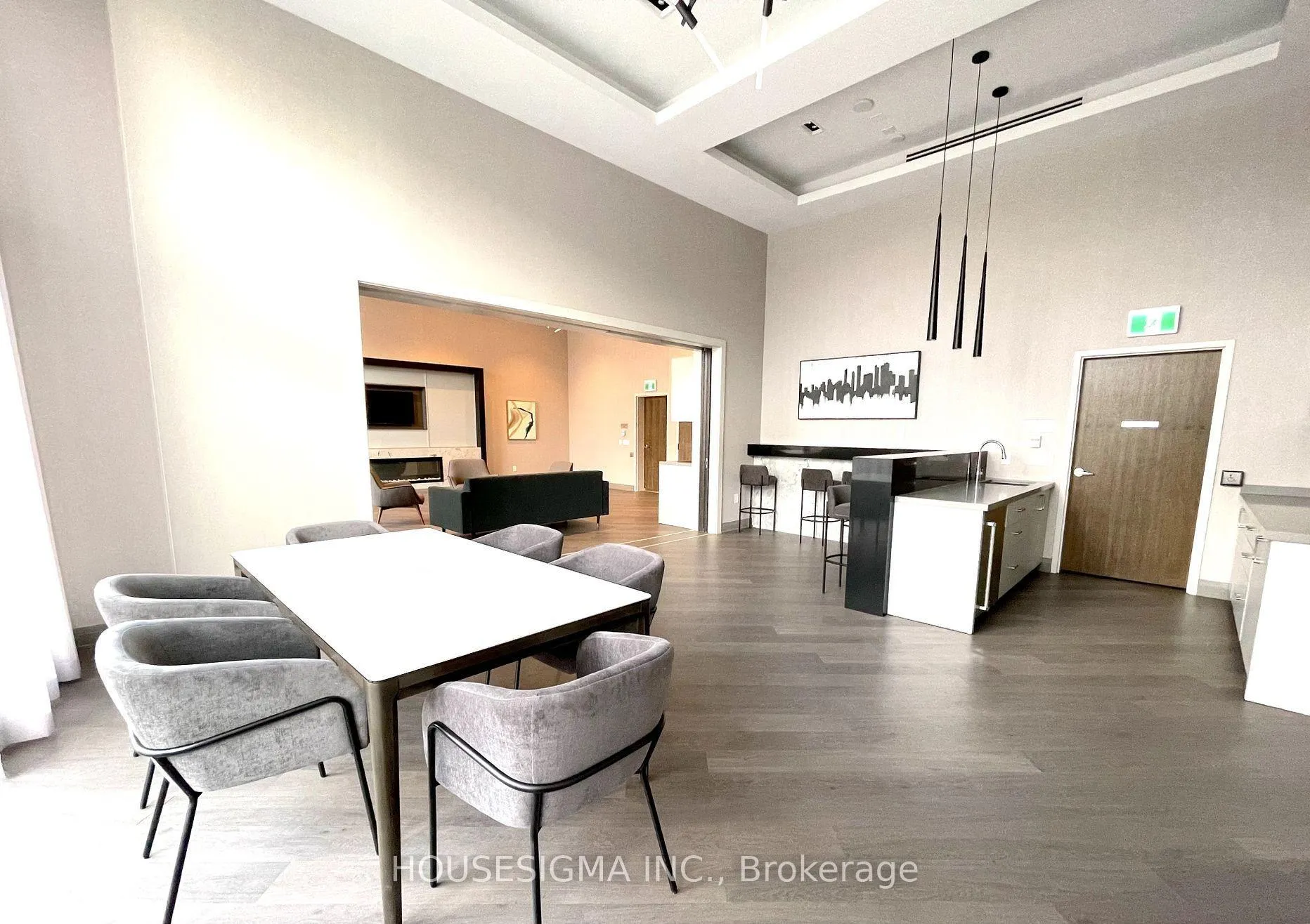 Photo 12 of Unit 1026, 100 Eagle Rock Way, Vaughan, Maple — HOMEH