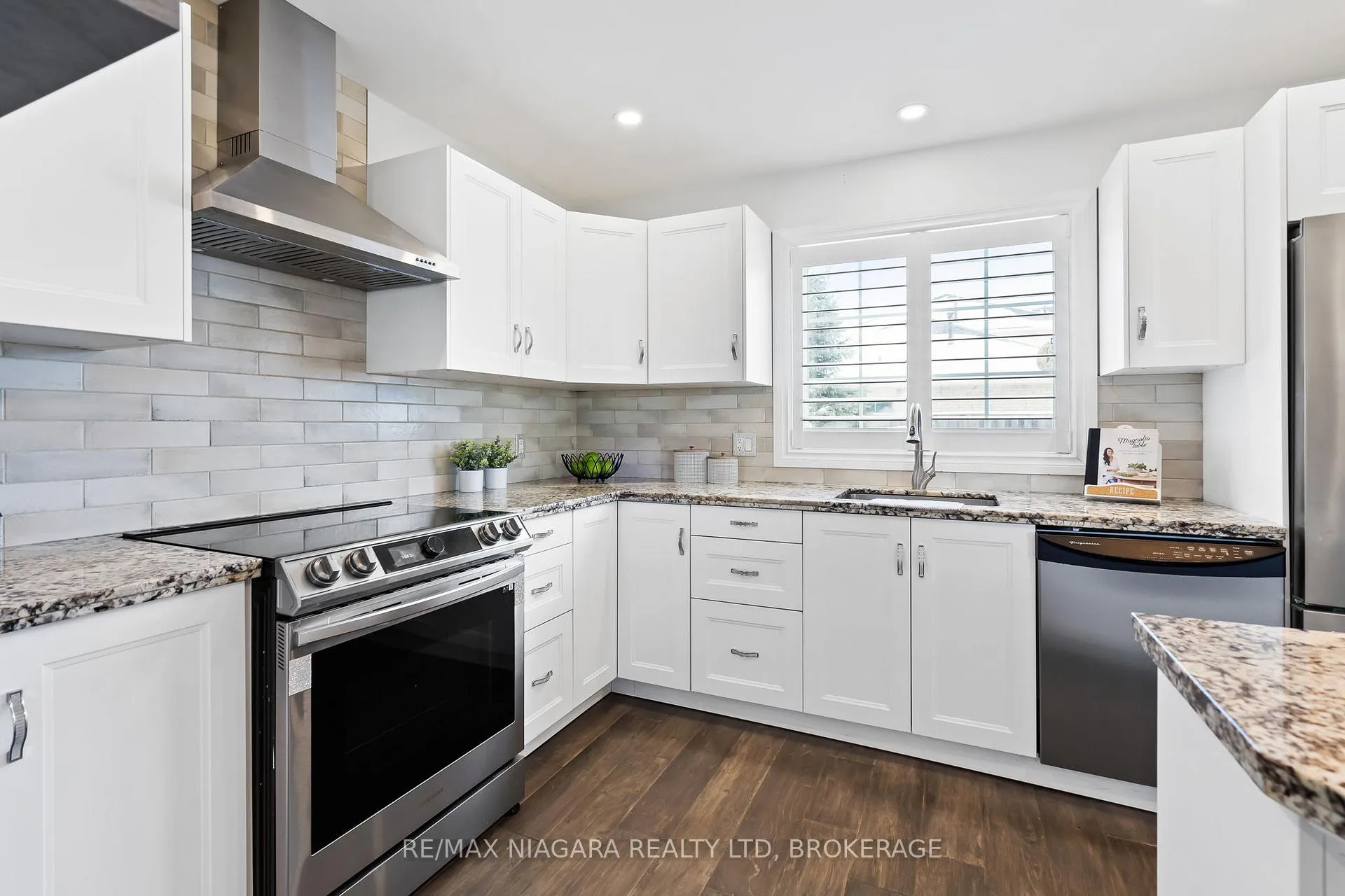Photo 6 of Unit 23, 7470 Monastery Drive, Niagara Falls, Mt. Carmel — HOMEH