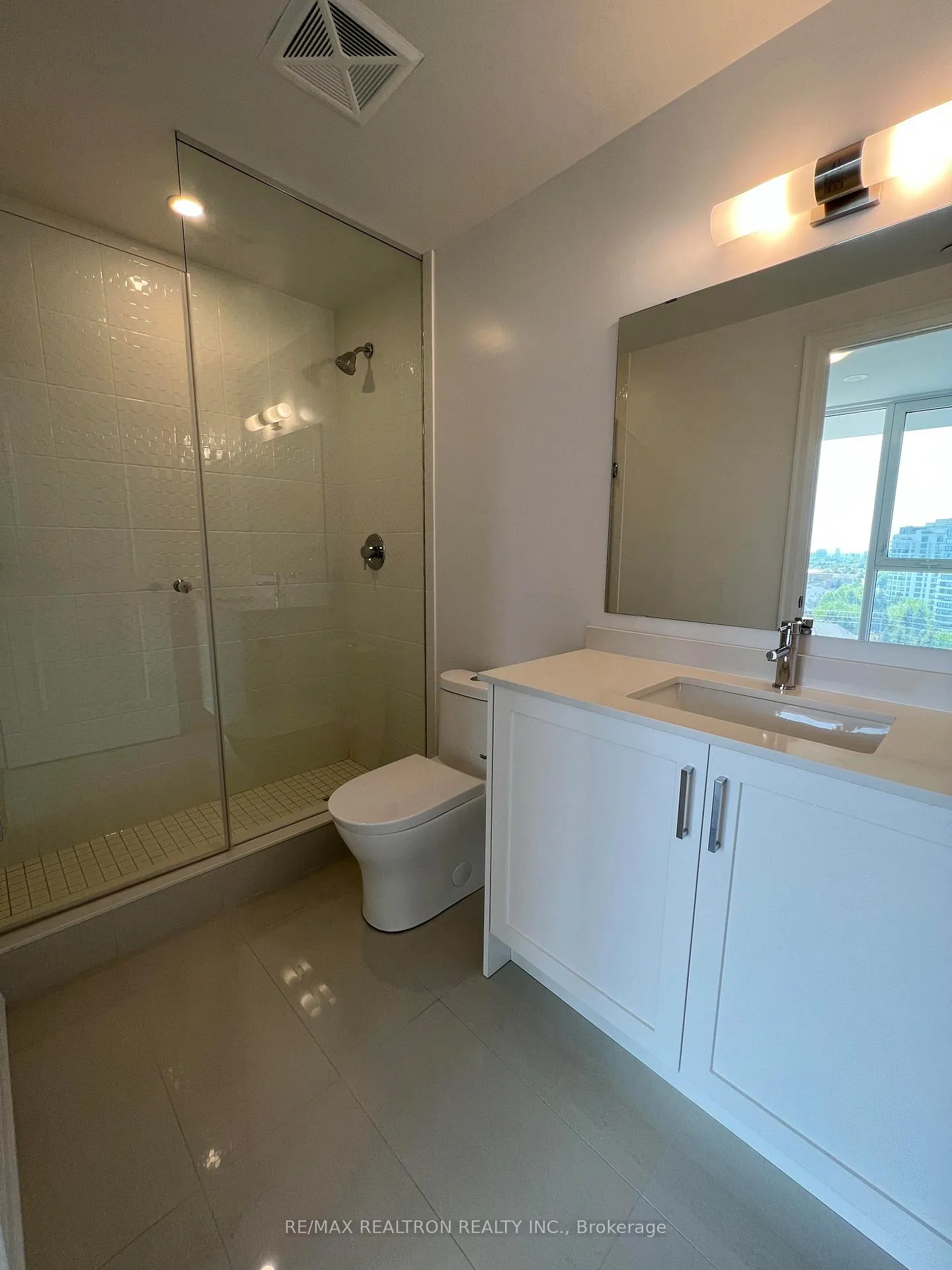 Photo 6 of Unit 1105, 20 Gatineau Drive, Vaughan, Beverley Glen — HOMEH