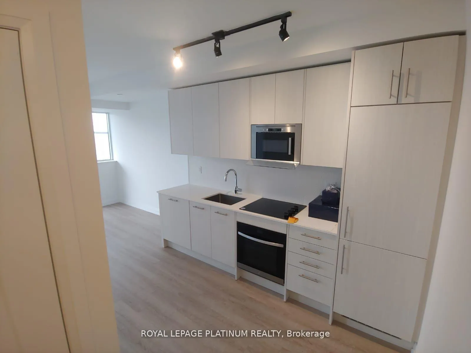 Photo 8 of Unit 1706, 286 Main Street, Toronto, East End-Danforth — HOMEH