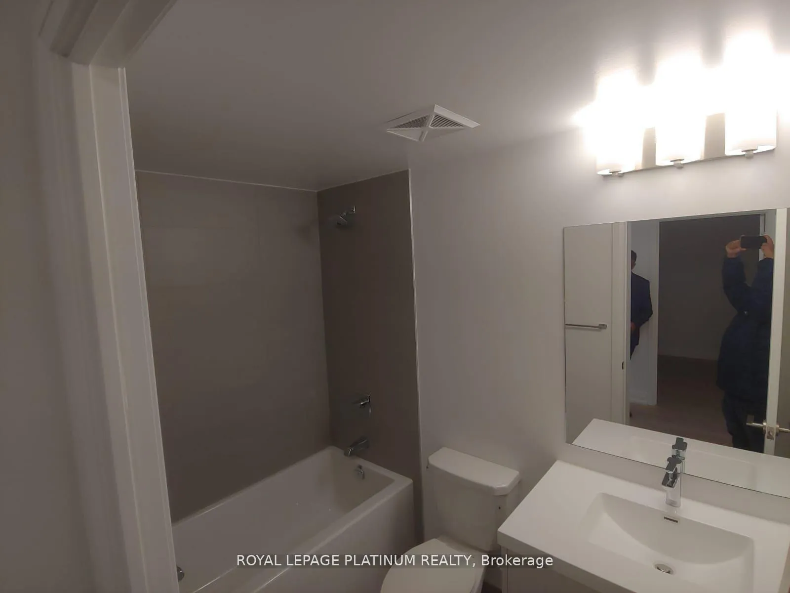 Photo 16 of Unit 1706, 286 Main Street, Toronto, East End-Danforth — HOMEH