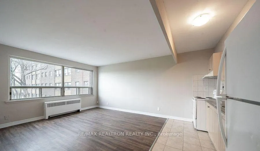 Front of Unit 322C, 468 Ottawa Street