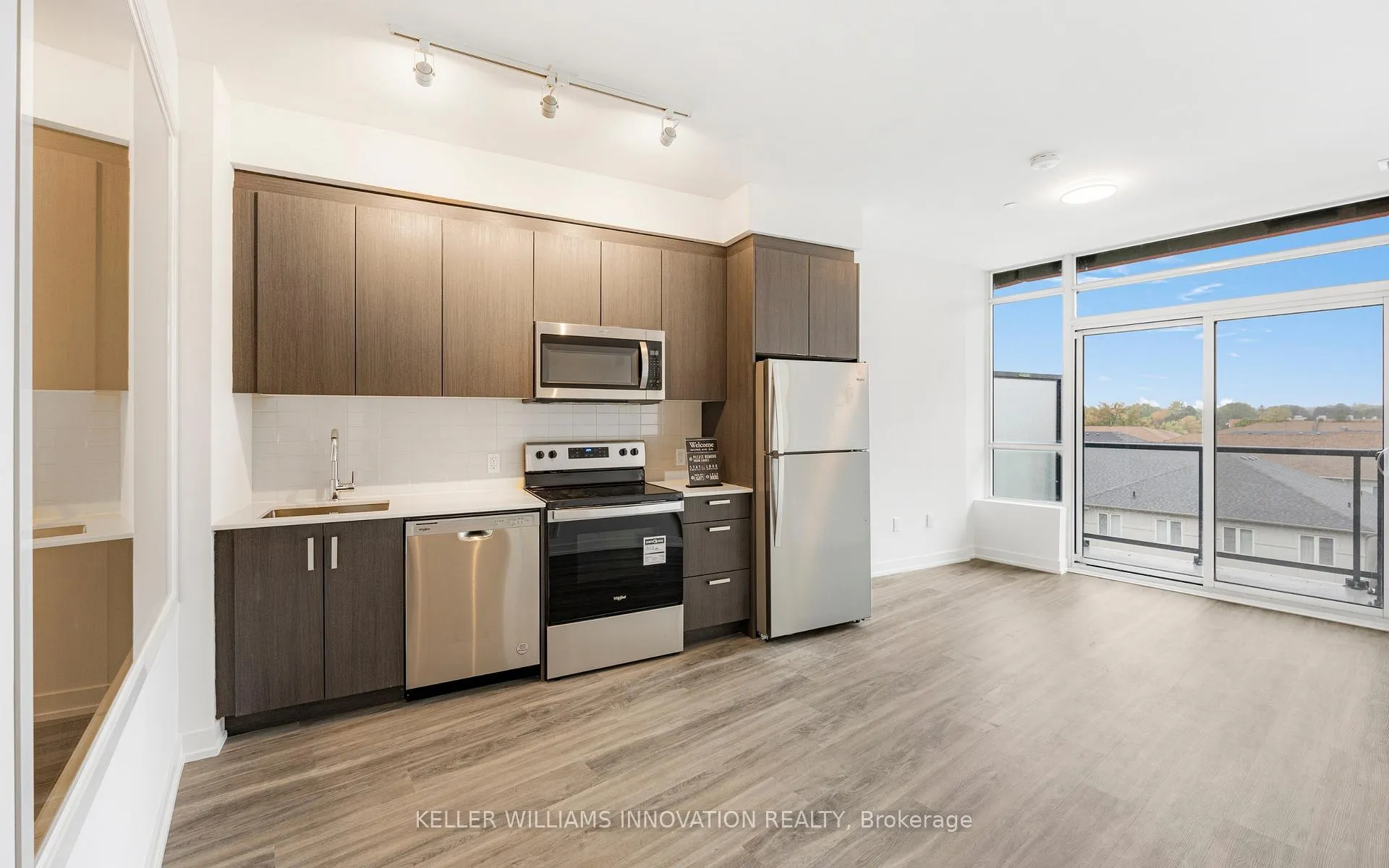 Photo 2 of 1010 Dundas Street, Whitby, Pringle Creek — HOMEH