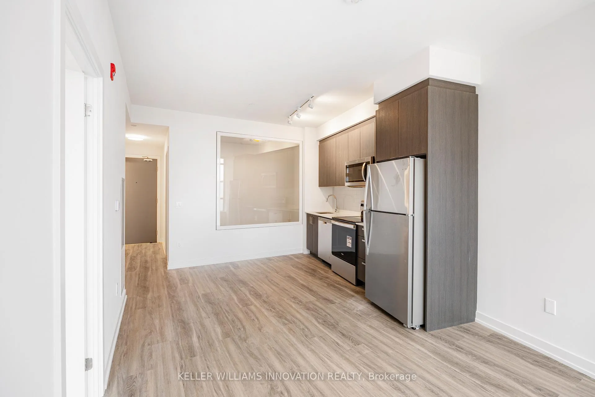 Photo 14 of 1010 Dundas Street, Whitby, Pringle Creek — HOMEH