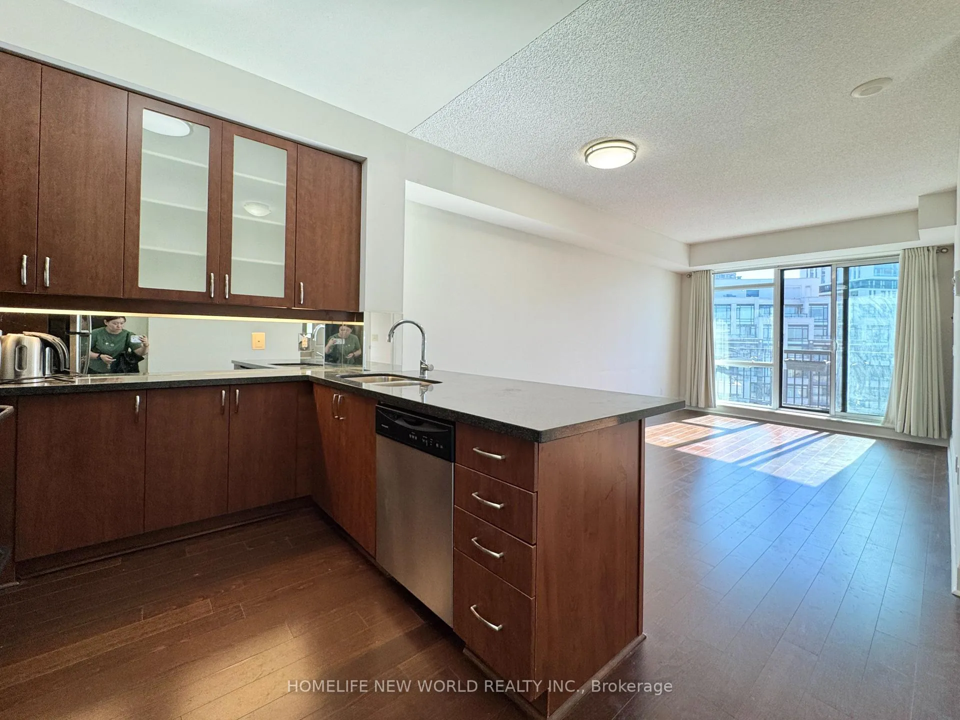 Photo 1 of Unit 901, 111 Upper Duke Crescent, Markham, Unionville — HOMEH