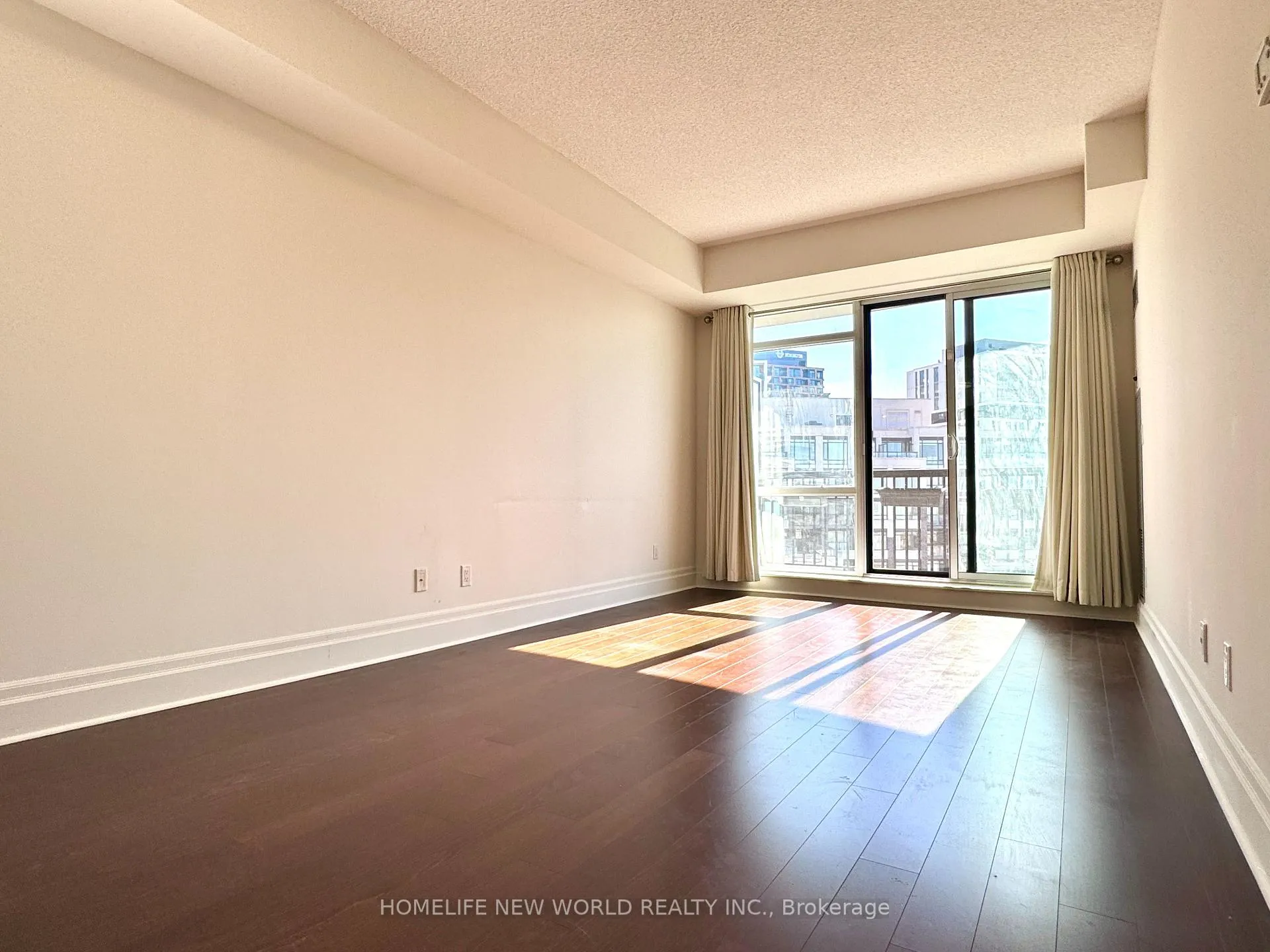 Photo 2 of Unit 901, 111 Upper Duke Crescent, Markham, Unionville — HOMEH