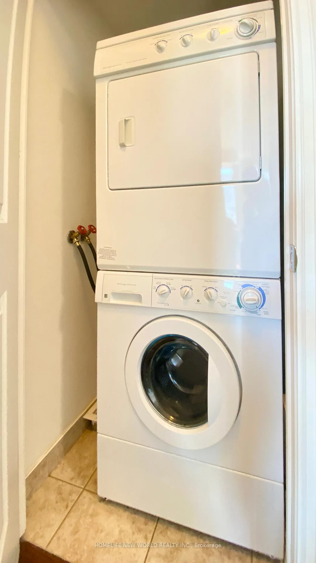 Photo 7 of Unit 901, 111 Upper Duke Crescent, Markham, Unionville — HOMEH