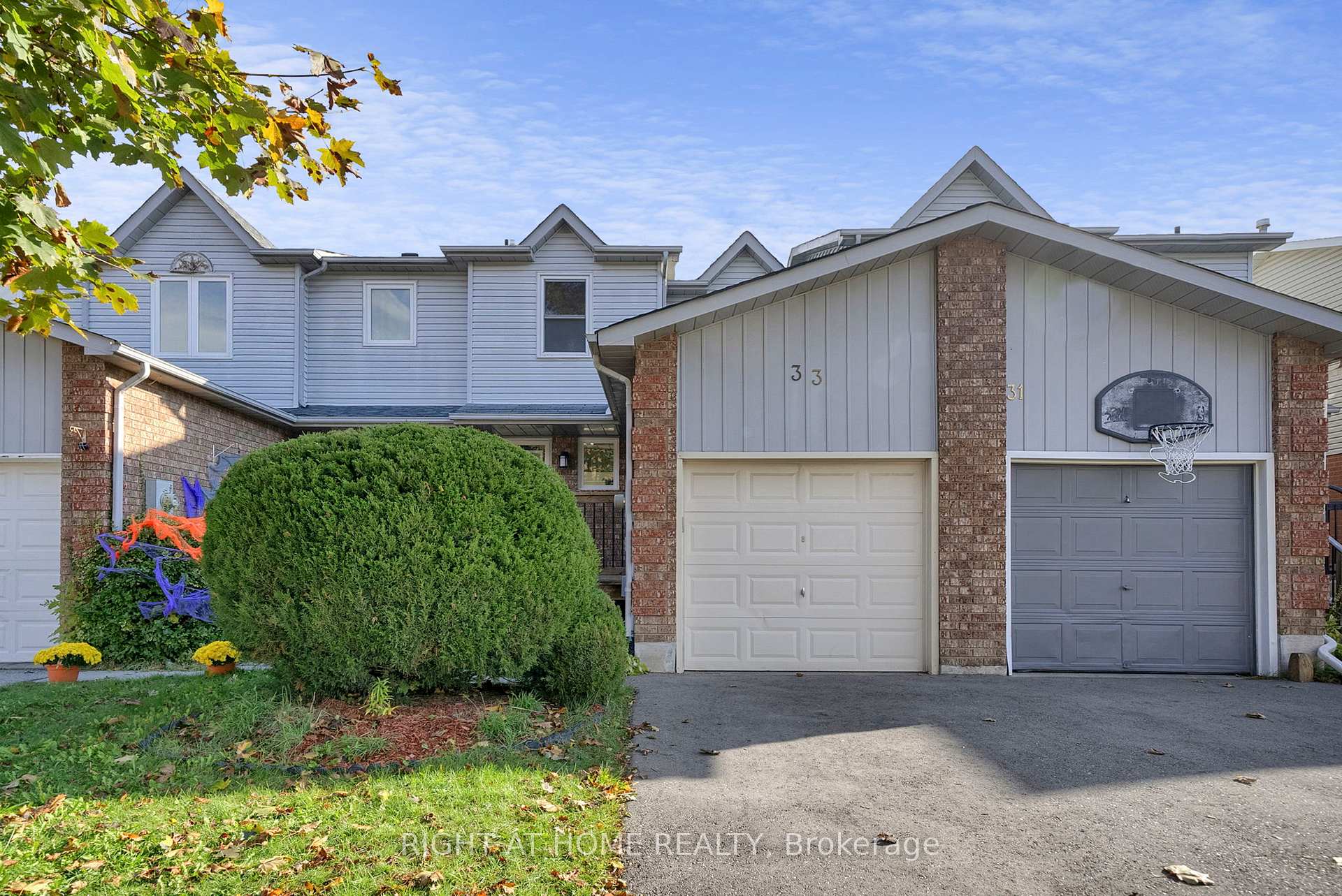 Photo 1 of 33 Pomeroy Street, Clarington, Bowmanville — HOMEH