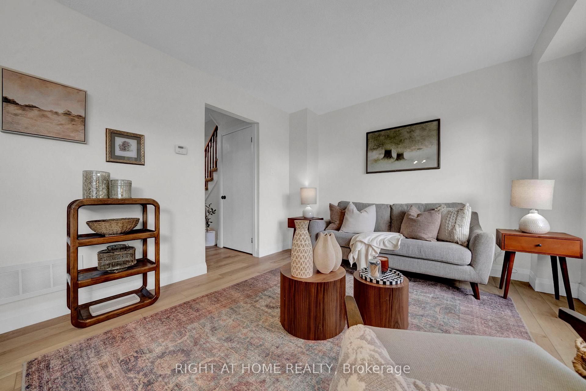 Photo 8 of 33 Pomeroy Street, Clarington, Bowmanville — HOMEH