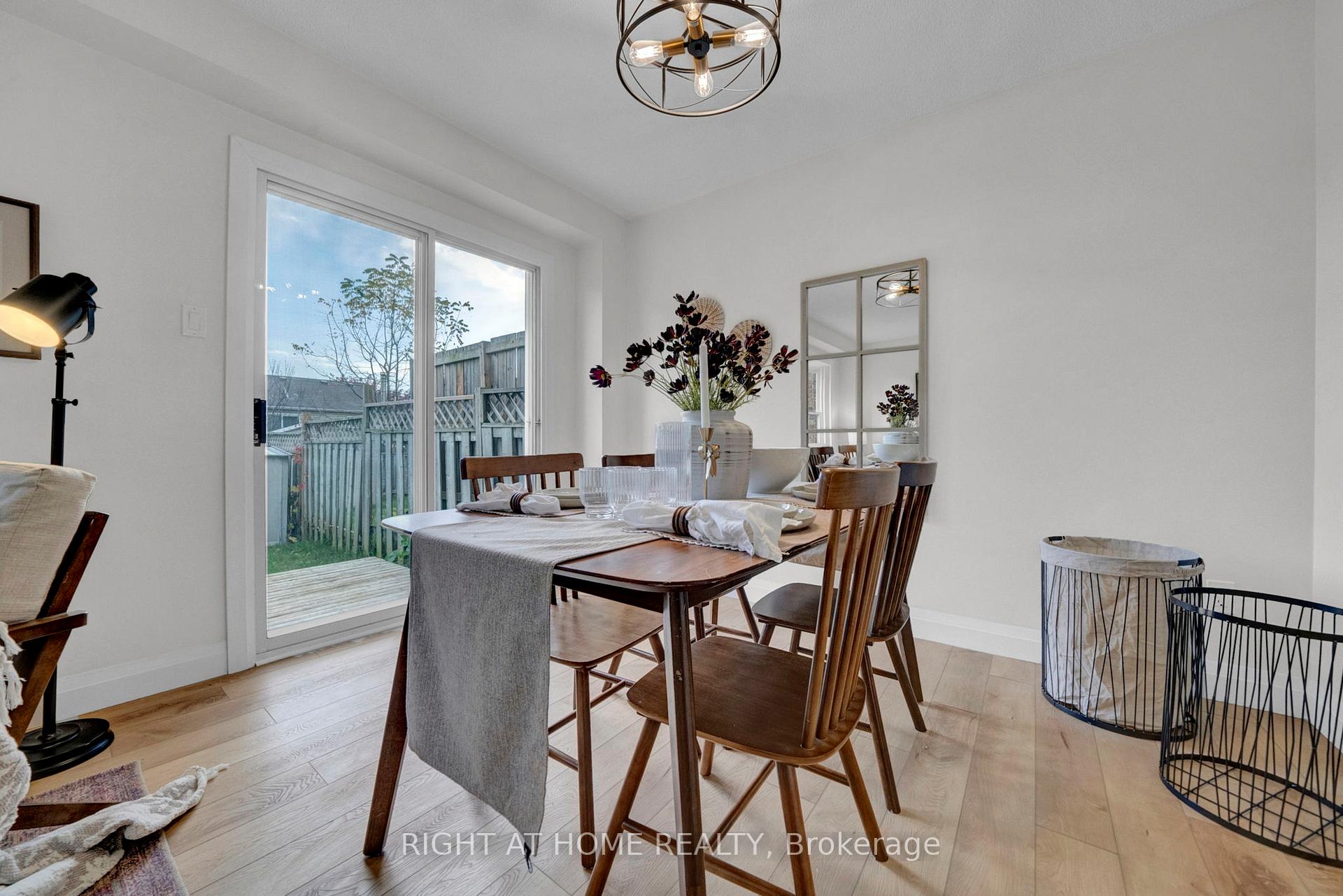 Photo 10 of 33 Pomeroy Street, Clarington, Bowmanville — HOMEH