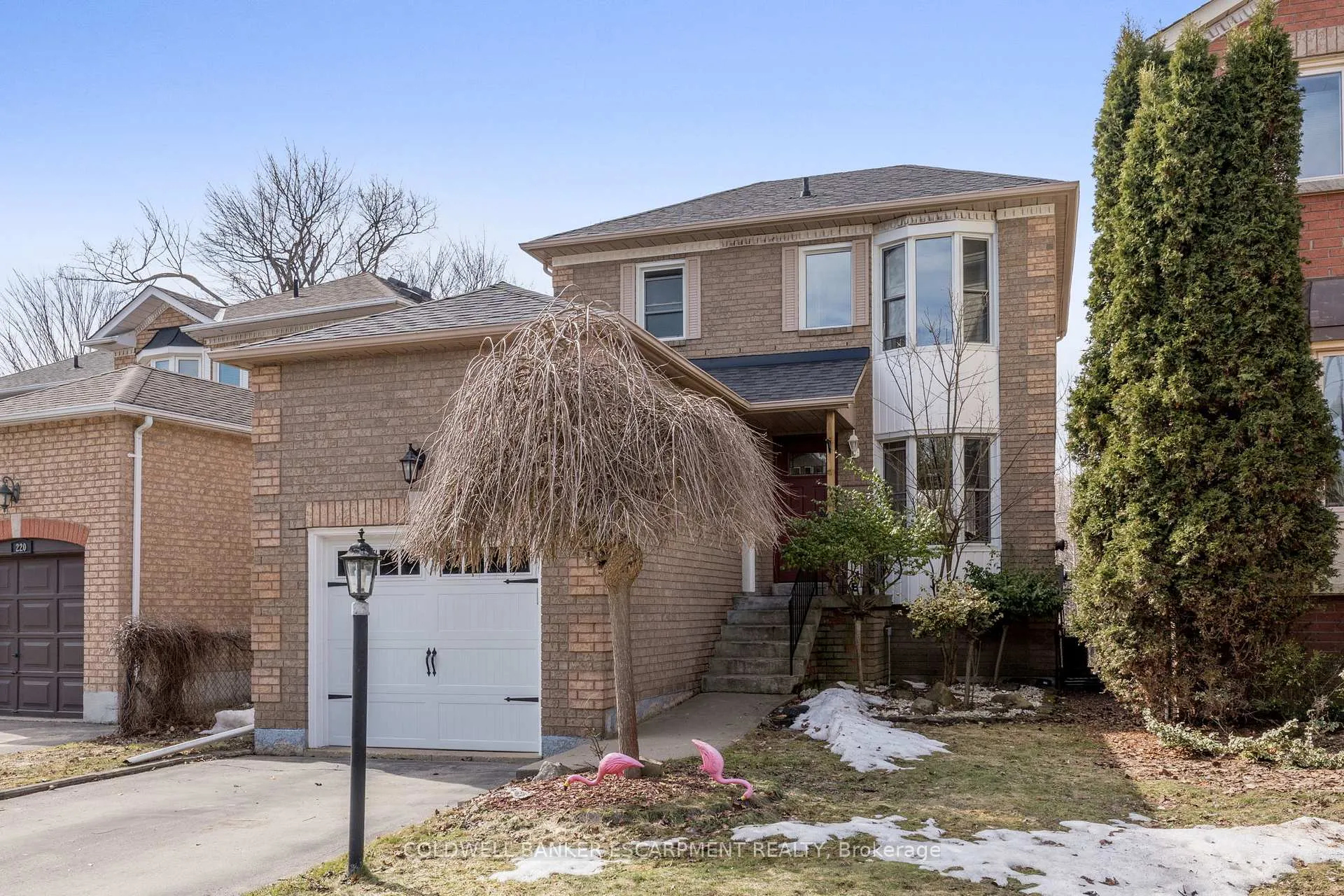 Front of 222 Churchill Road N