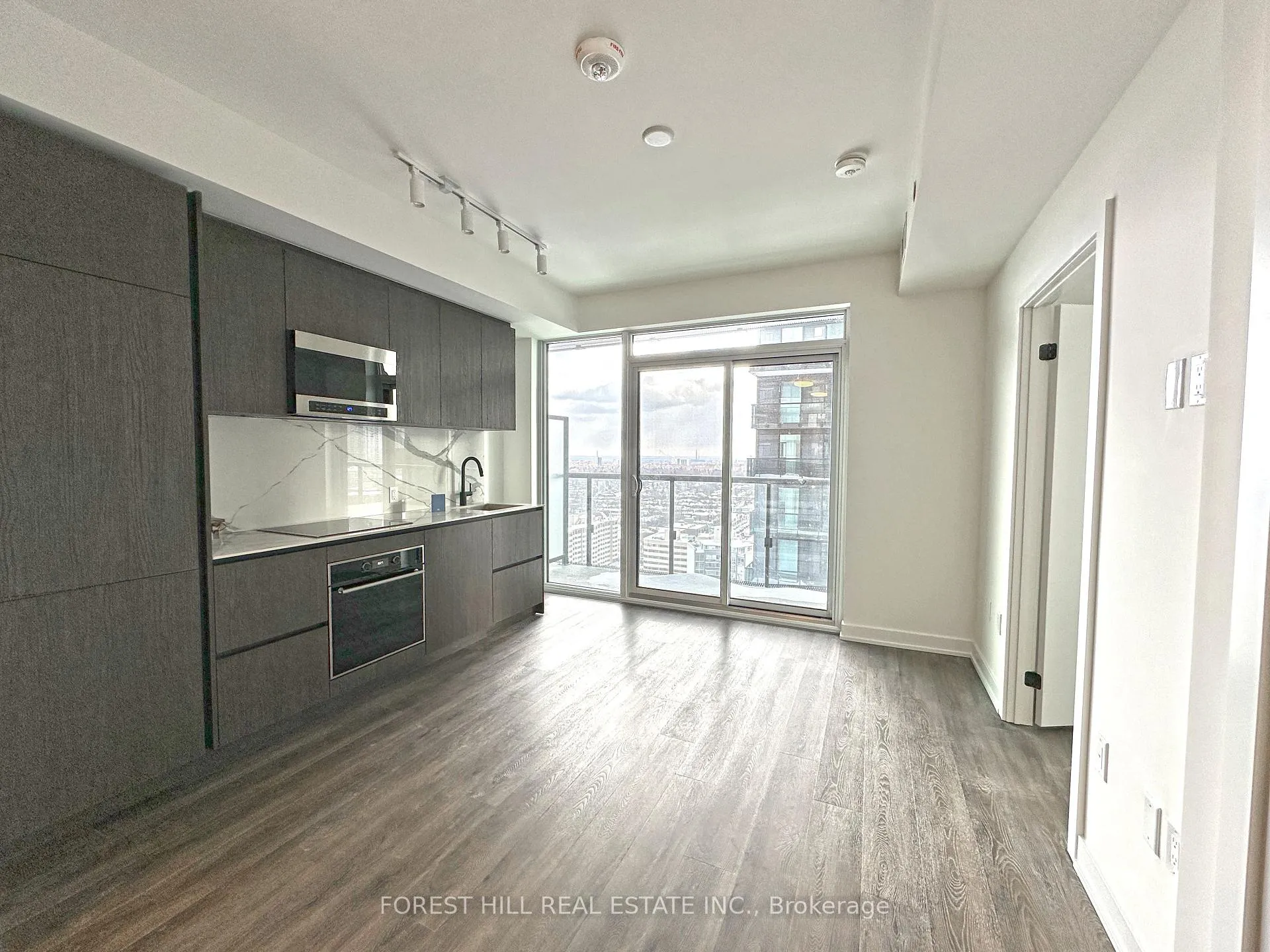 Front of Unit 2412, 117 Broadway Avenue