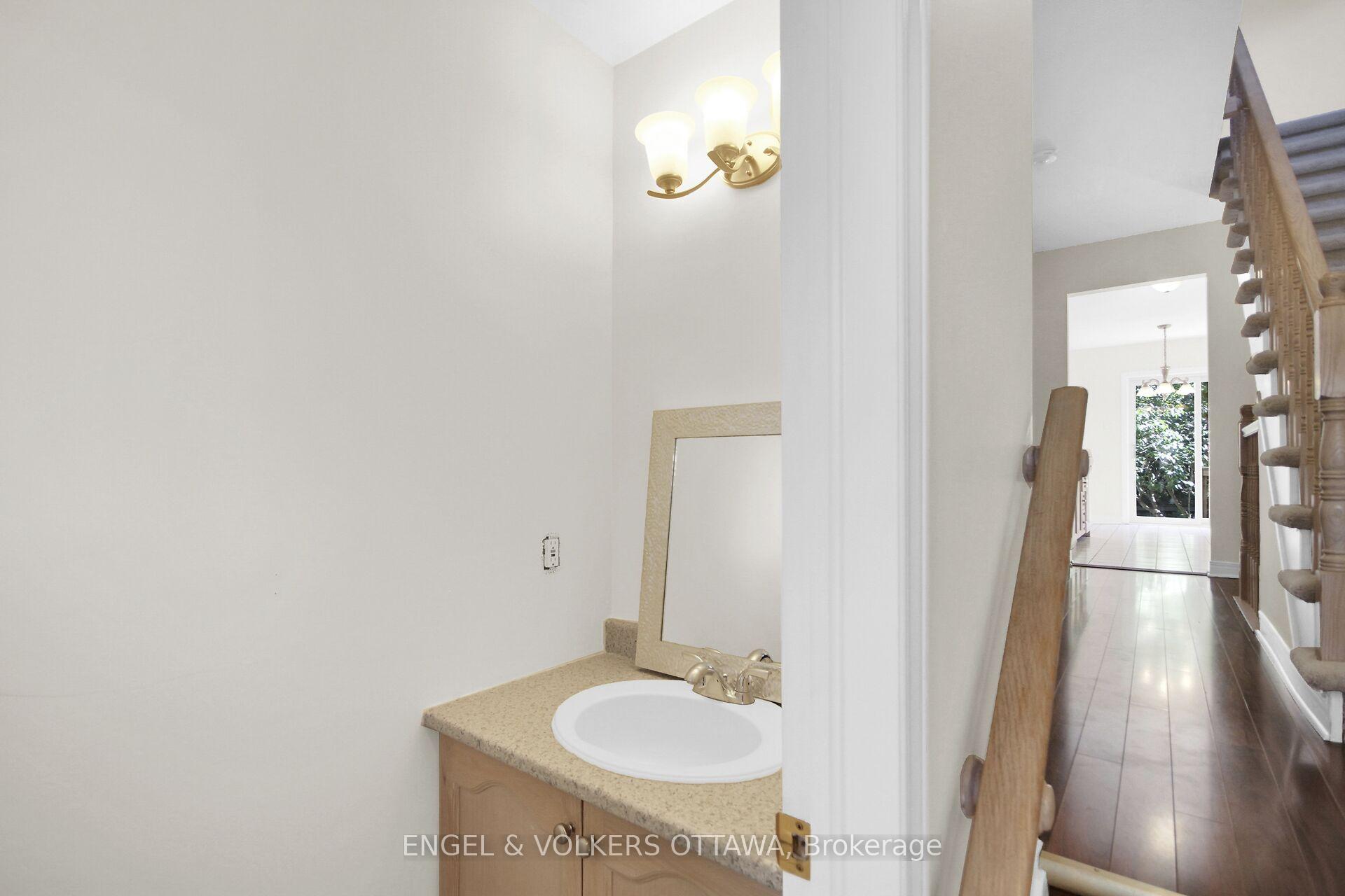 Photo 5 of 285 Stoneway Drive, Ottawa, Barrhaven East — HOMEH
