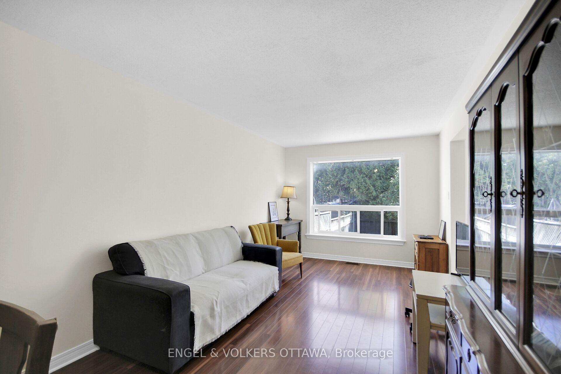 Photo 9 of 285 Stoneway Drive, Ottawa, Barrhaven East — HOMEH