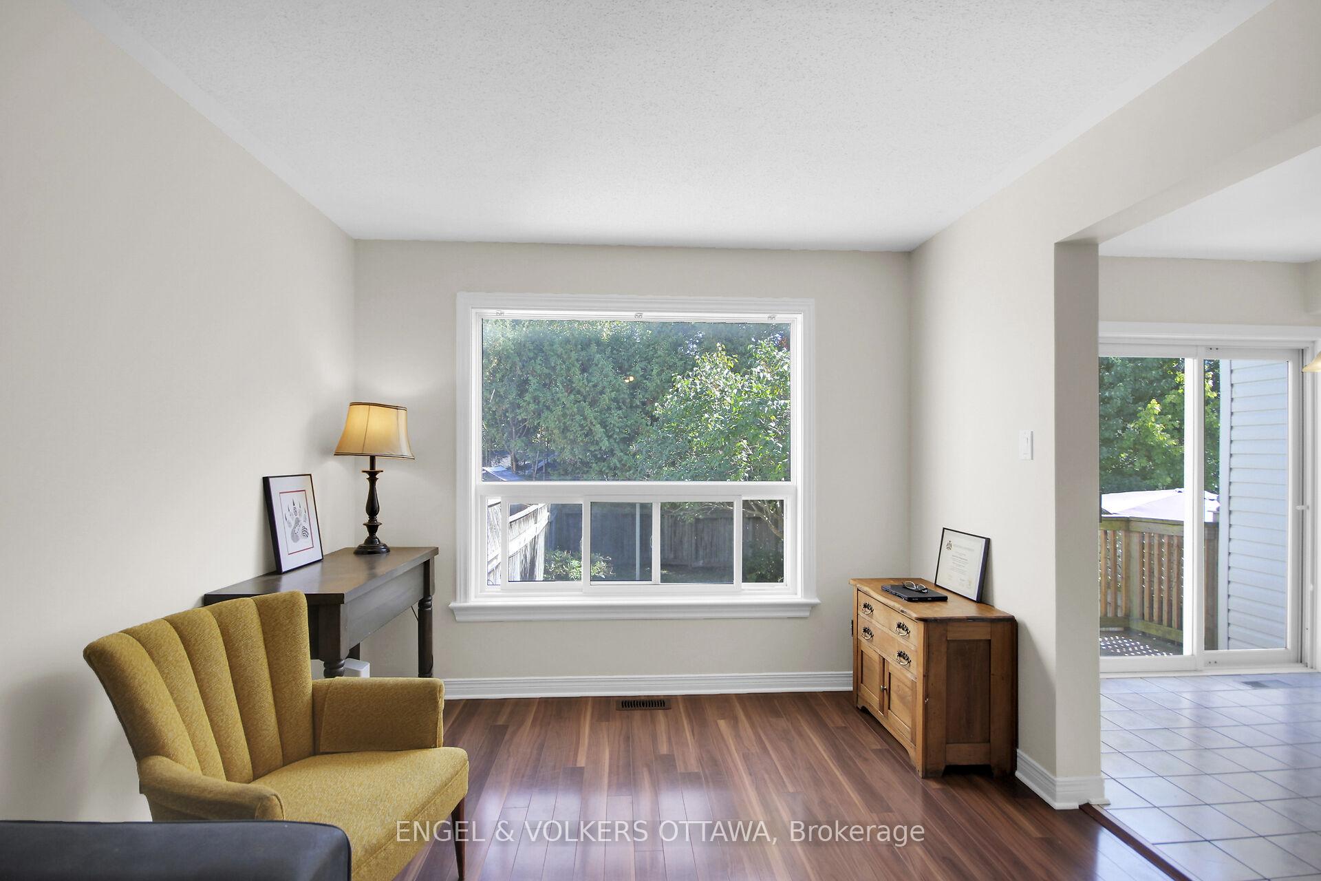 Photo 12 of 285 Stoneway Drive, Ottawa, Barrhaven East — HOMEH