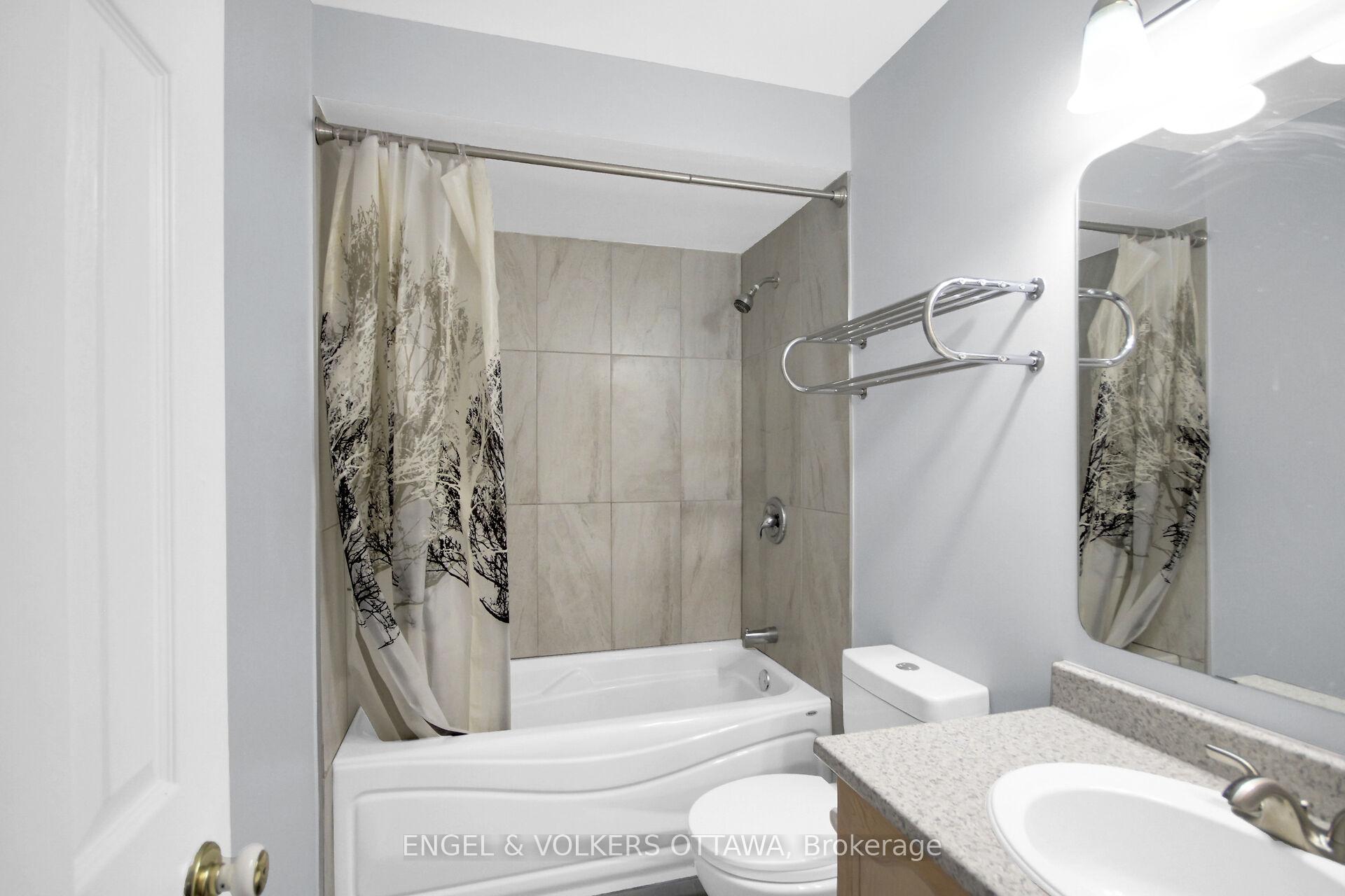 Photo 18 of 285 Stoneway Drive, Ottawa, Barrhaven East — HOMEH