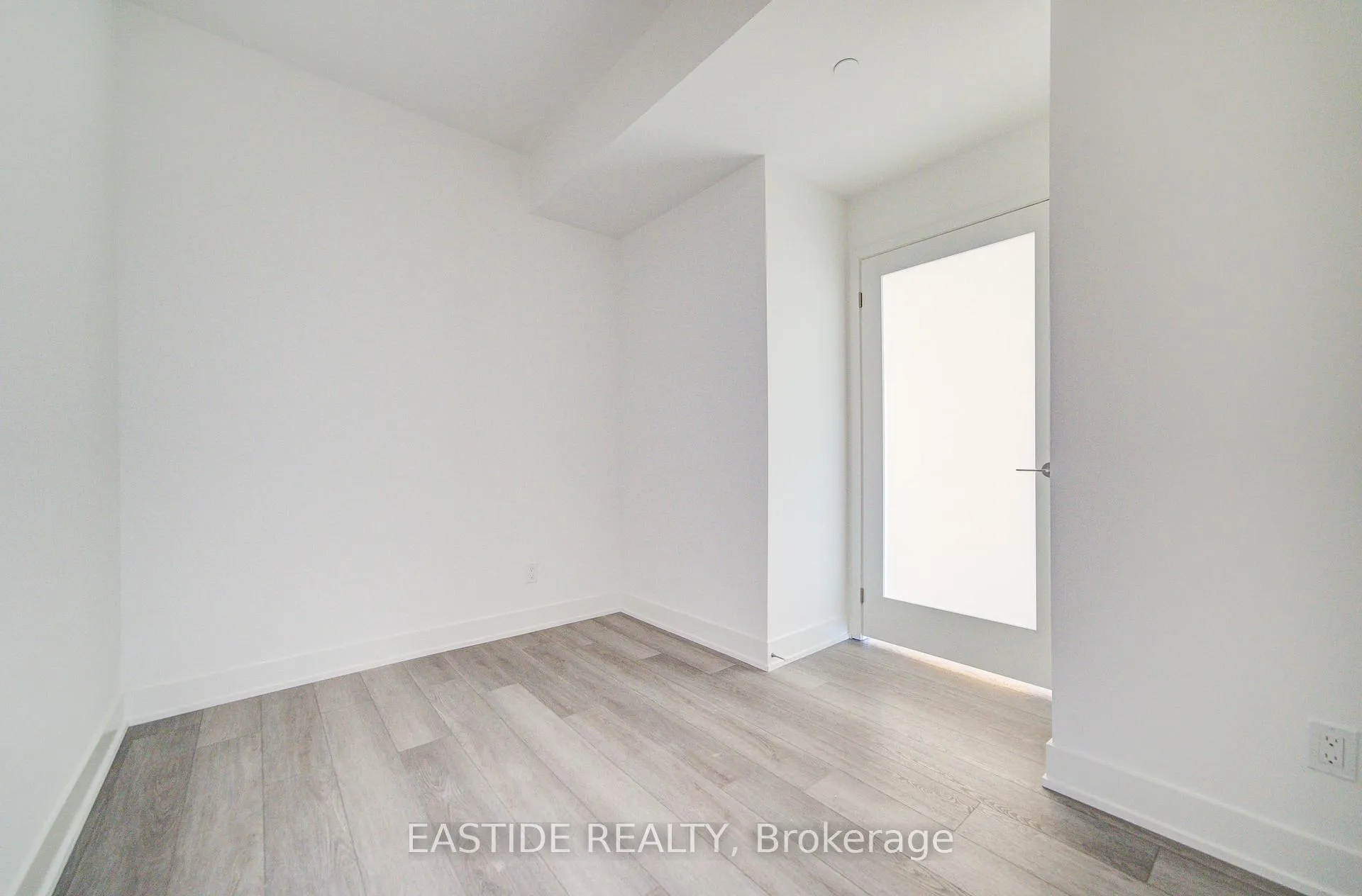 Photo 11 of Unit 409, 56 Andre De Grasse Street, Markham, Unionville — HOMEH