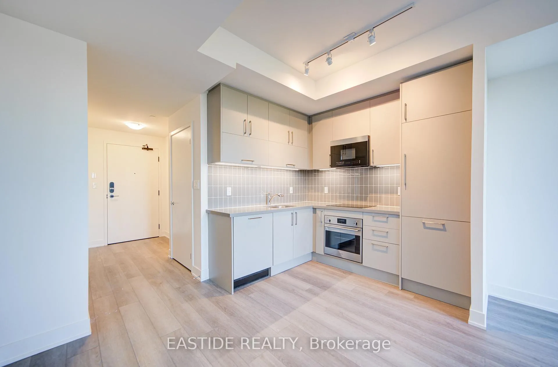 Photo 16 of Unit 409, 56 Andre De Grasse Street, Markham, Unionville — HOMEH