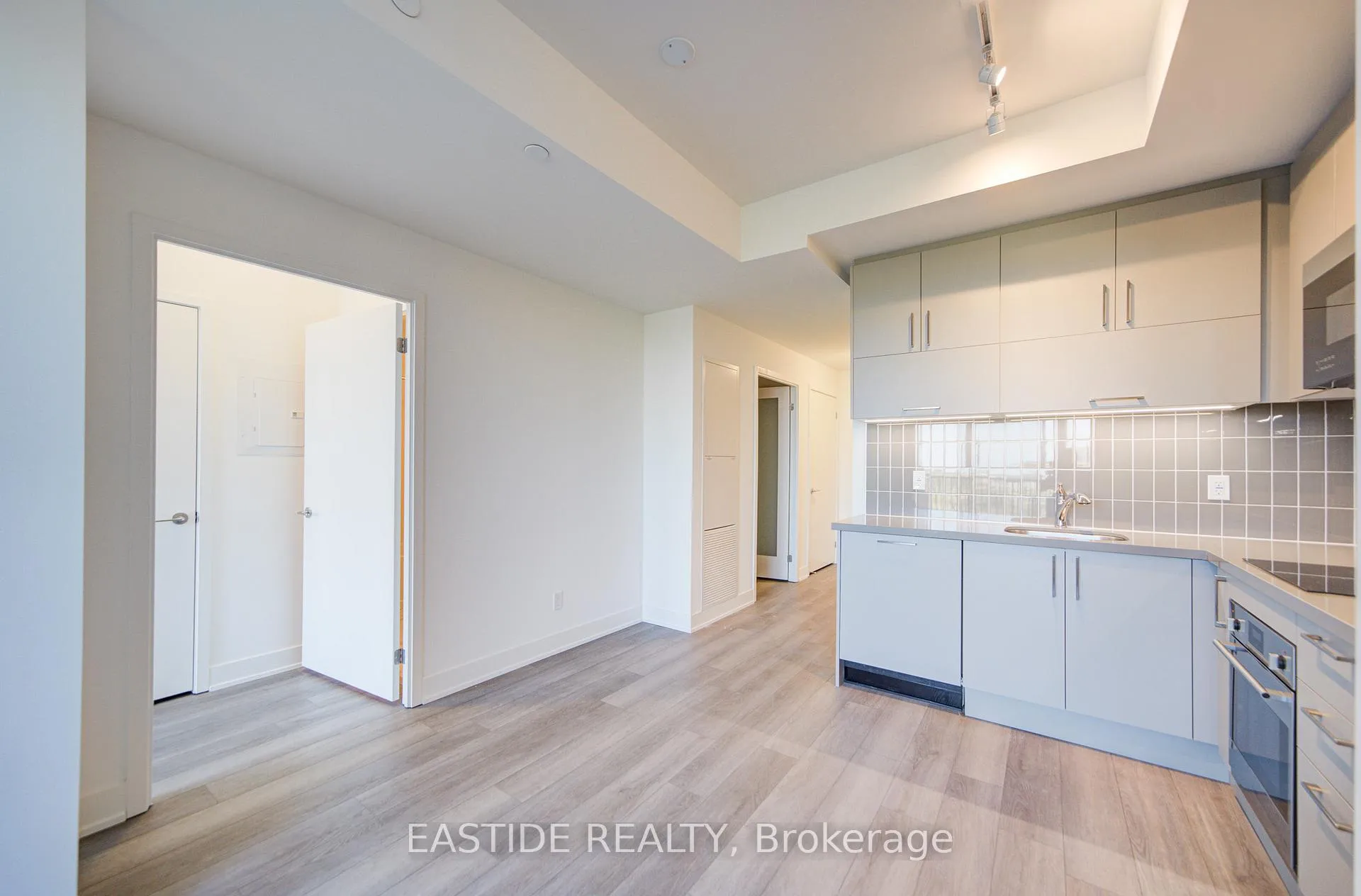 Photo 17 of Unit 409, 56 Andre De Grasse Street, Markham, Unionville — HOMEH
