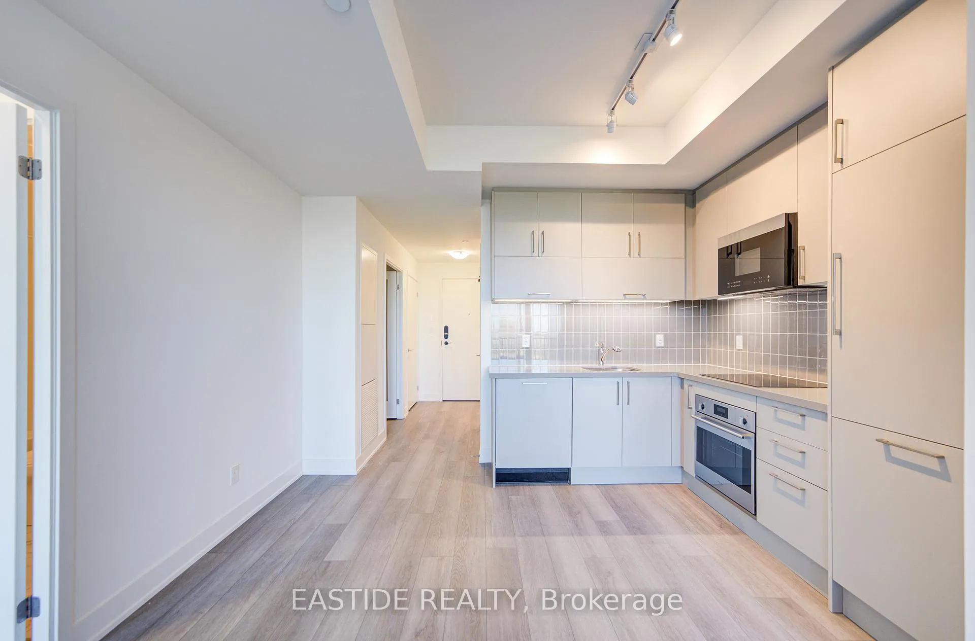 Photo 18 of Unit 409, 56 Andre De Grasse Street, Markham, Unionville — HOMEH