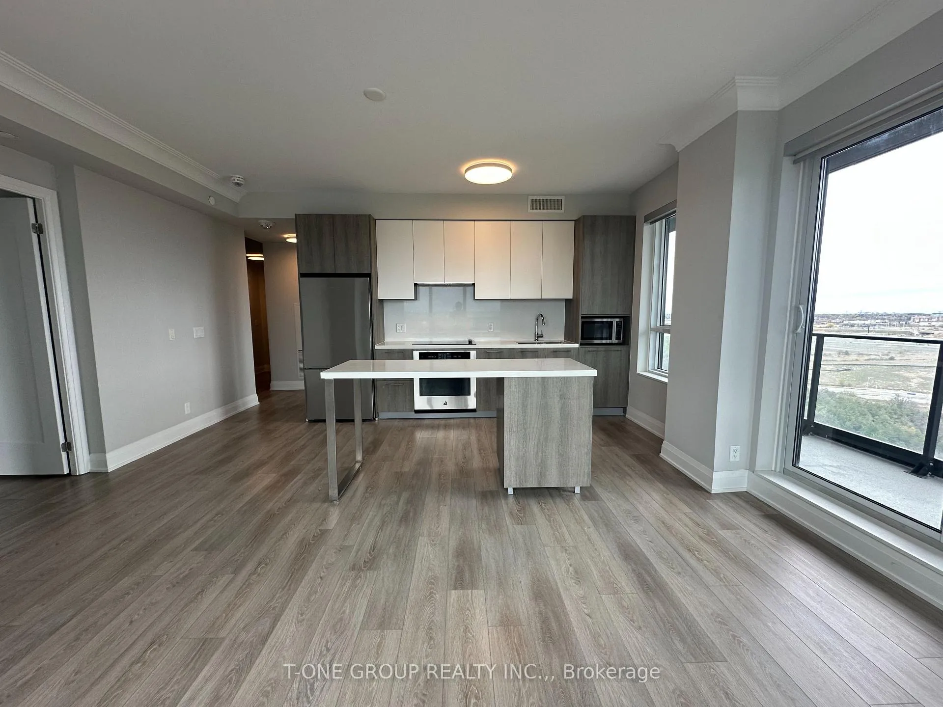 Photo 2 of Unit 2505, 18 Water Walk Drive, Markham, Unionville — HOMEH