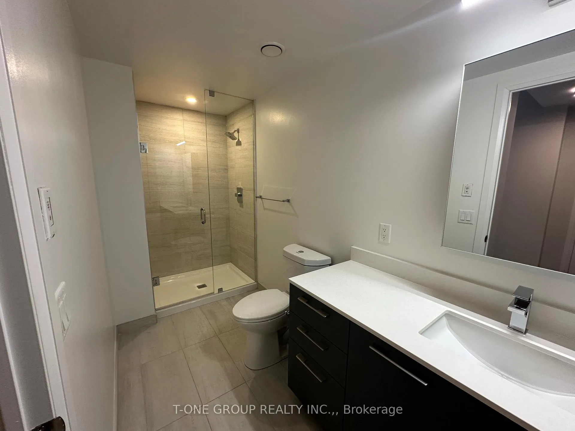 Photo 8 of Unit 2505, 18 Water Walk Drive, Markham, Unionville — HOMEH