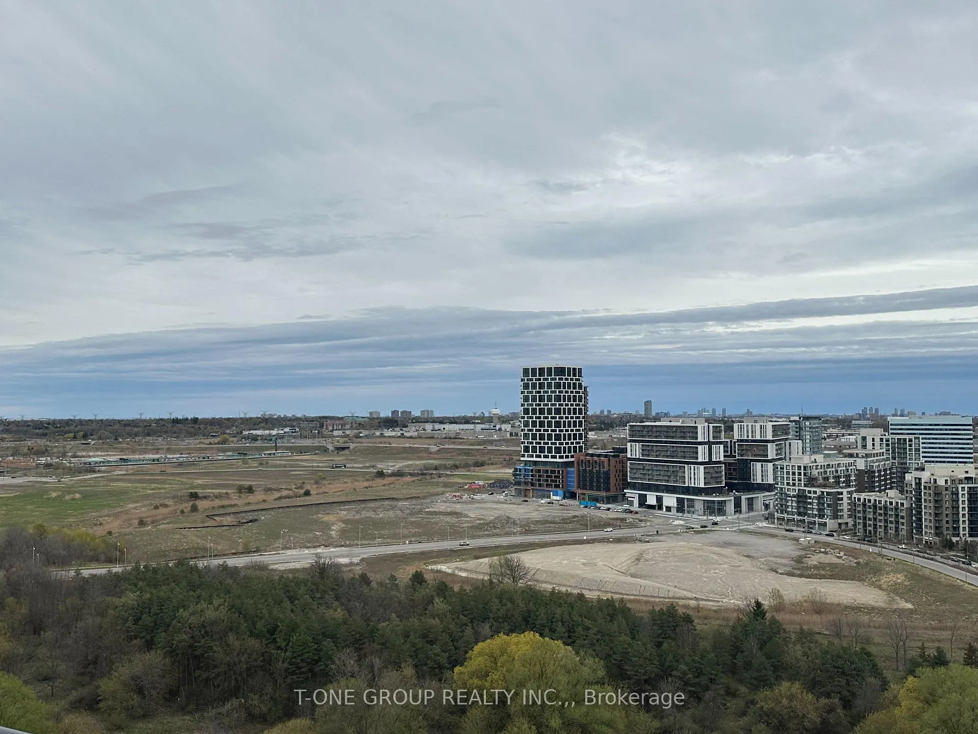 Photo 10 of Unit 2505, 18 Water Walk Drive, Markham, Unionville — HOMEH