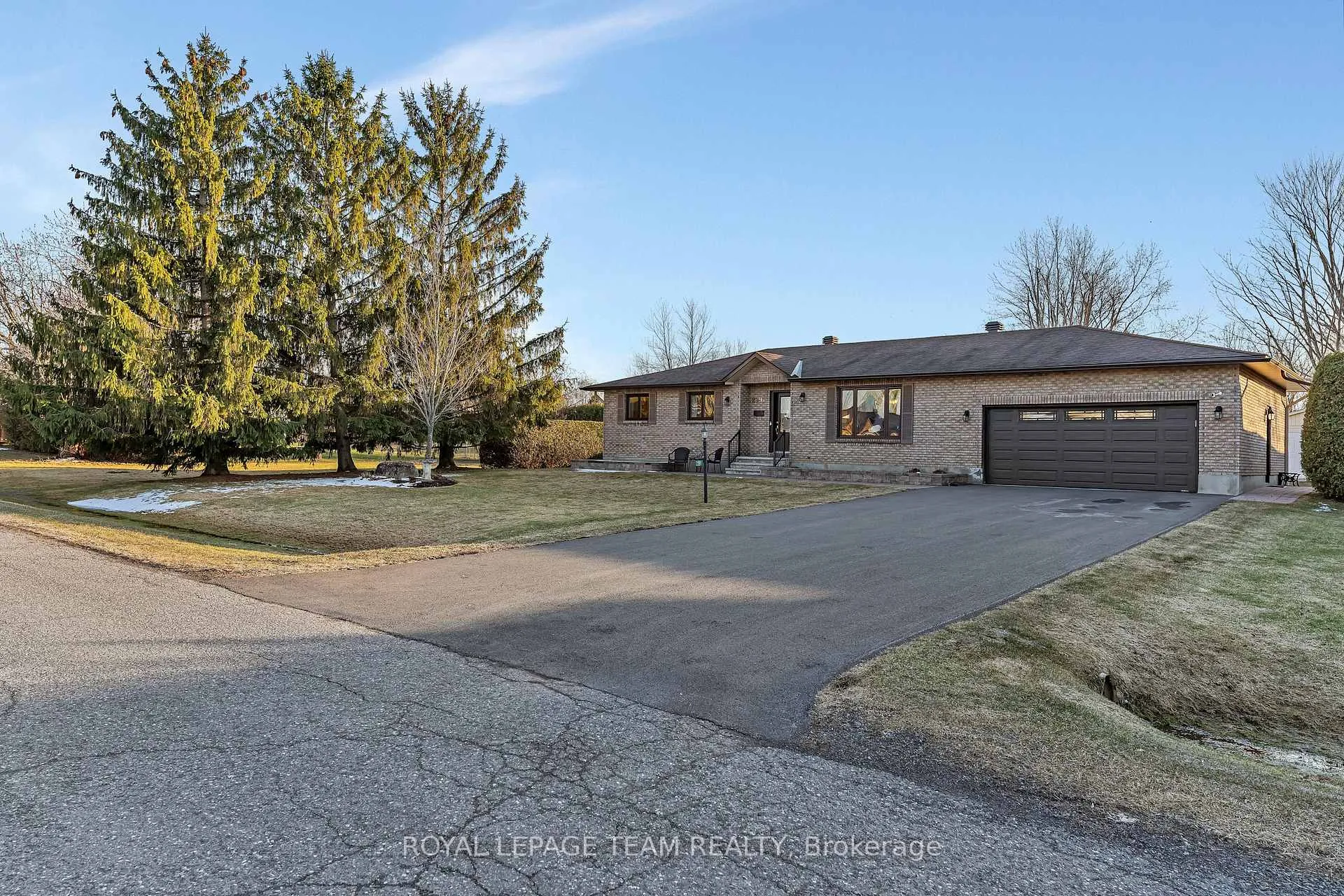 Photo 3 of 2291 Relin Way, Ottawa, North Gower — HOMEH
