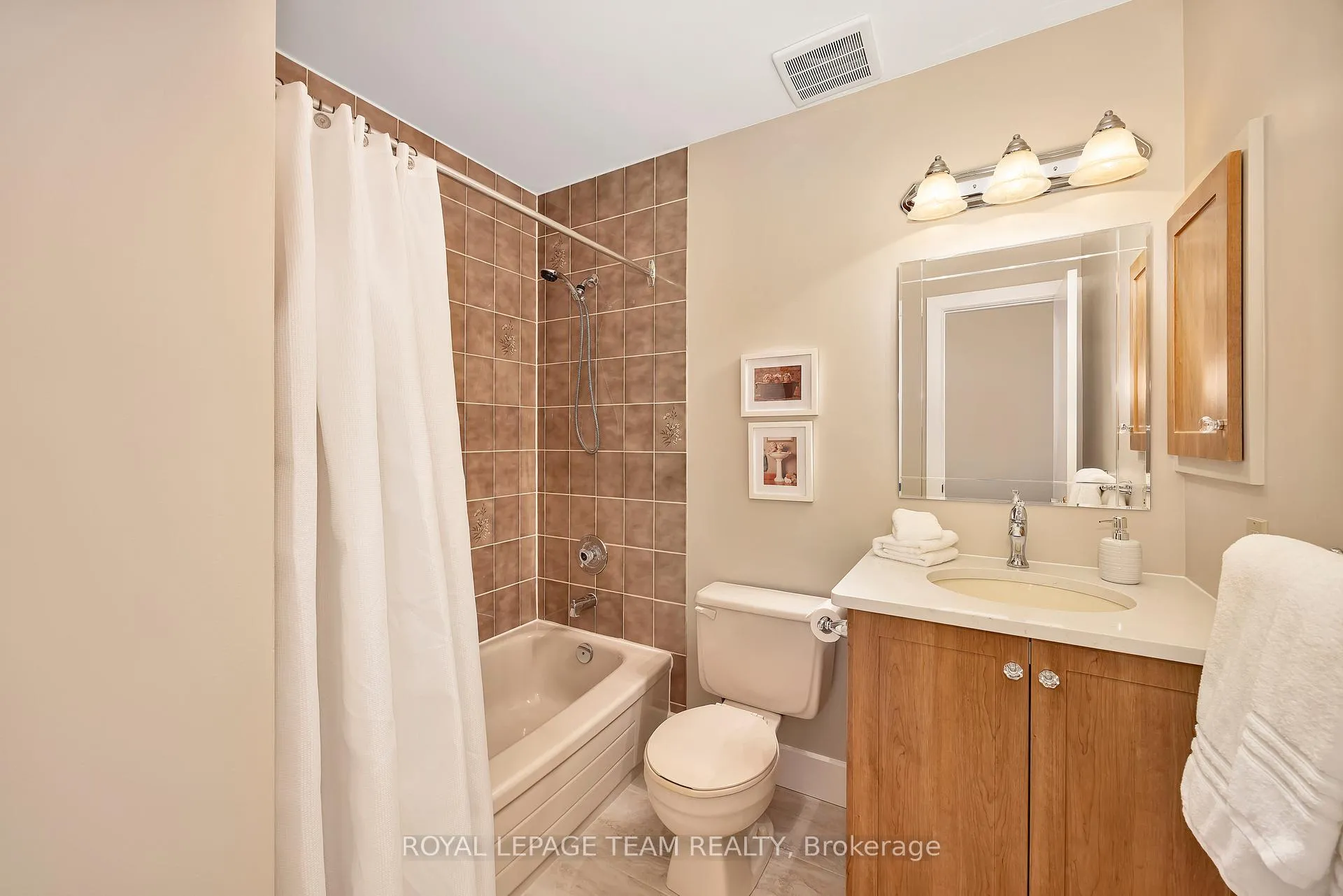 Photo 22 of 2291 Relin Way, Ottawa, North Gower — HOMEH