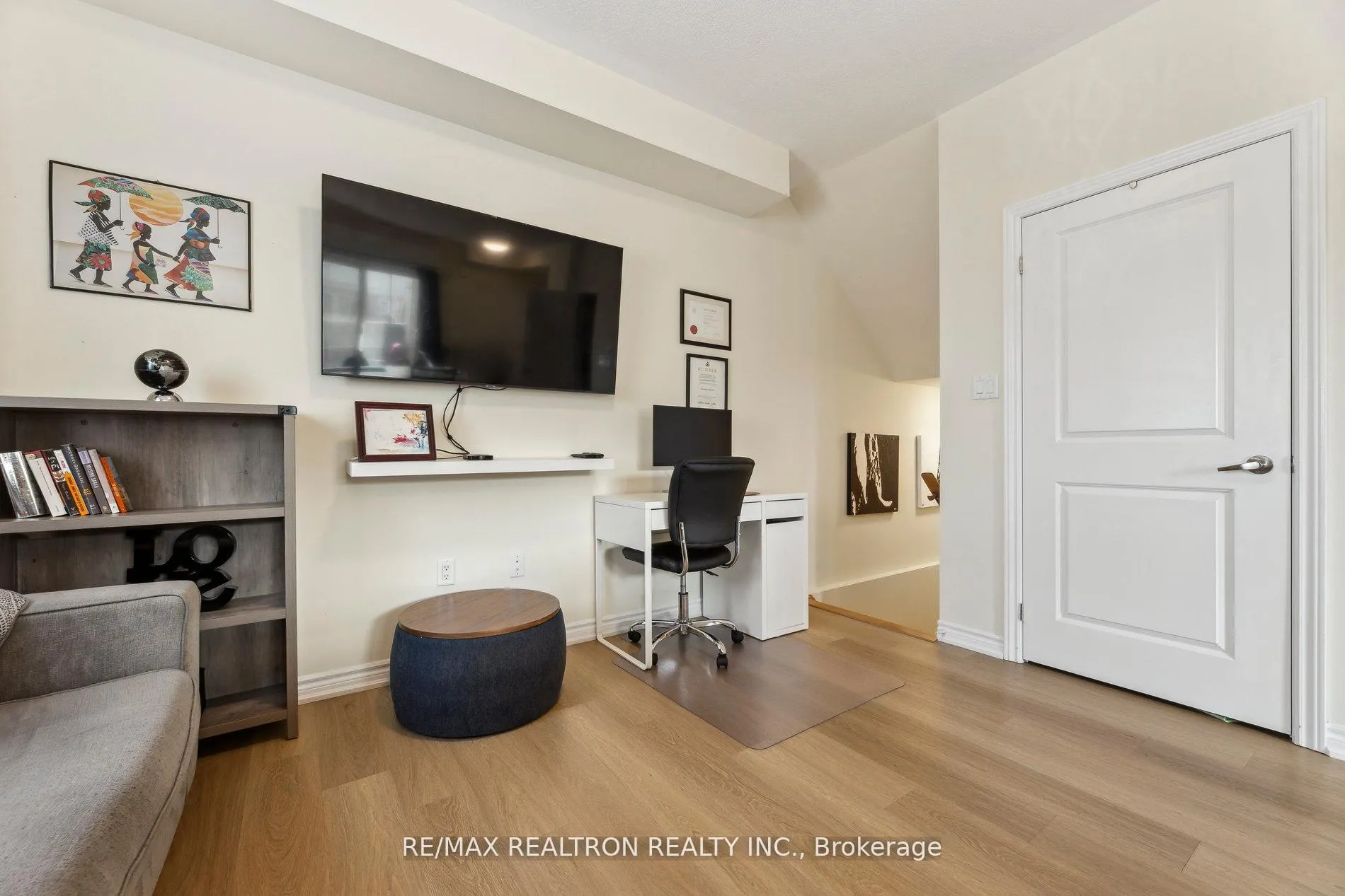 Photo 7 of Unit 6, 490 Beresford Path, Oshawa, Central — HOMEH