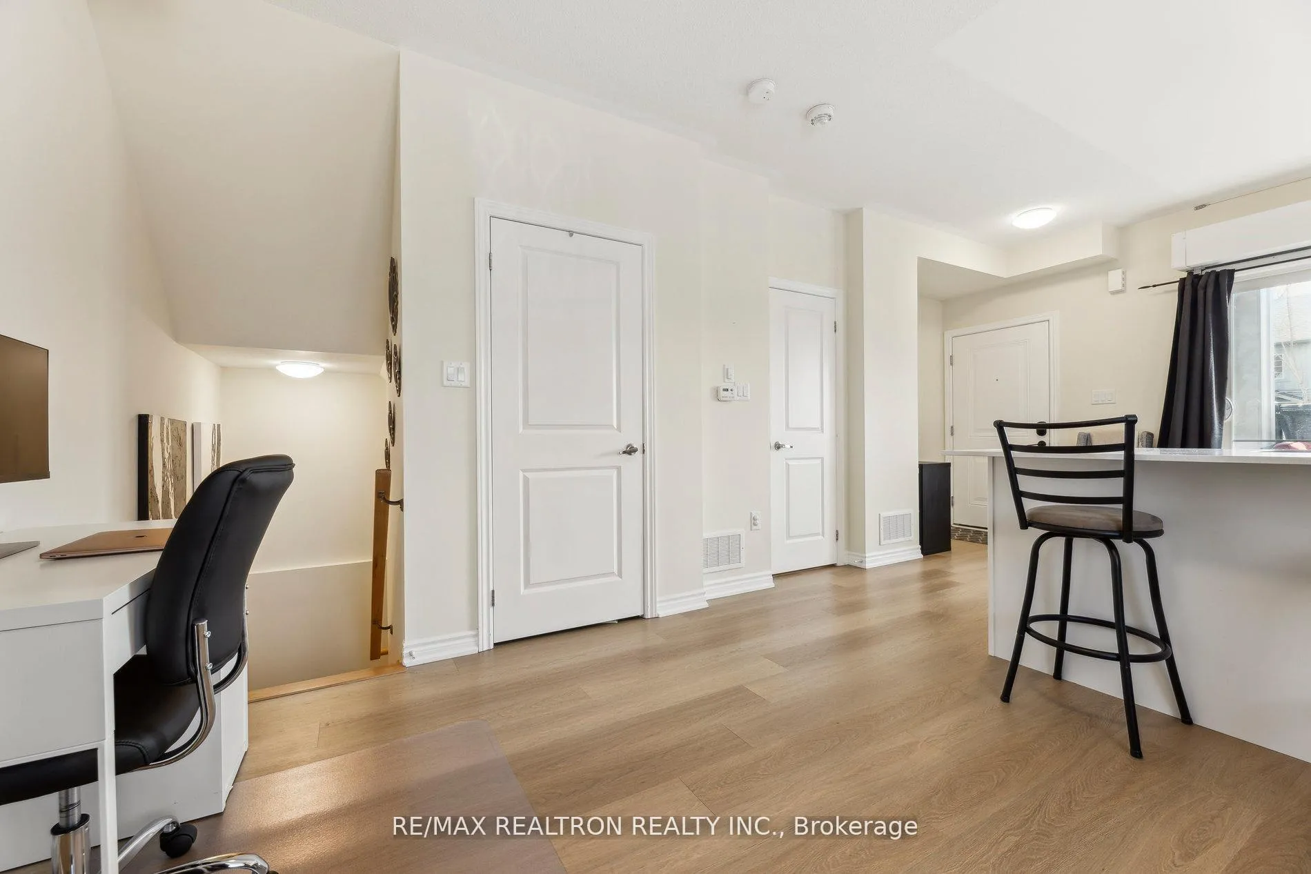 Photo 9 of Unit 6, 490 Beresford Path, Oshawa, Central — HOMEH