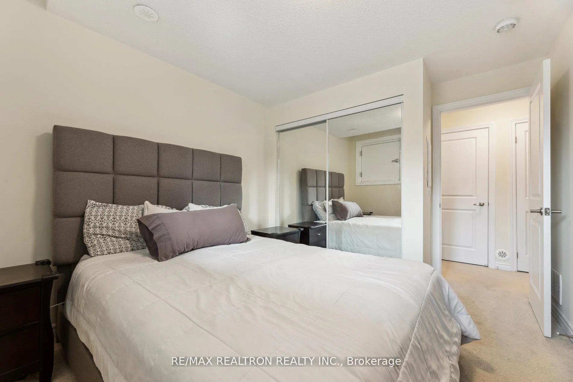 Photo 14 of Unit 6, 490 Beresford Path, Oshawa, Central — HOMEH