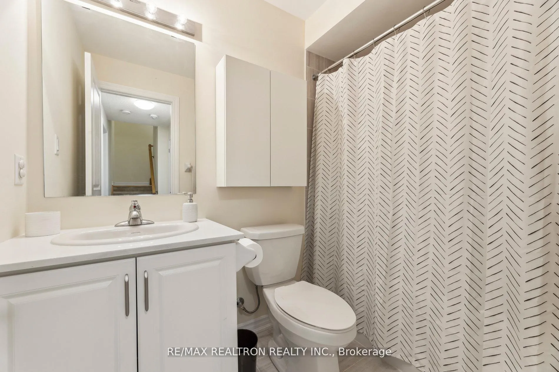 Photo 17 of Unit 6, 490 Beresford Path, Oshawa, Central — HOMEH