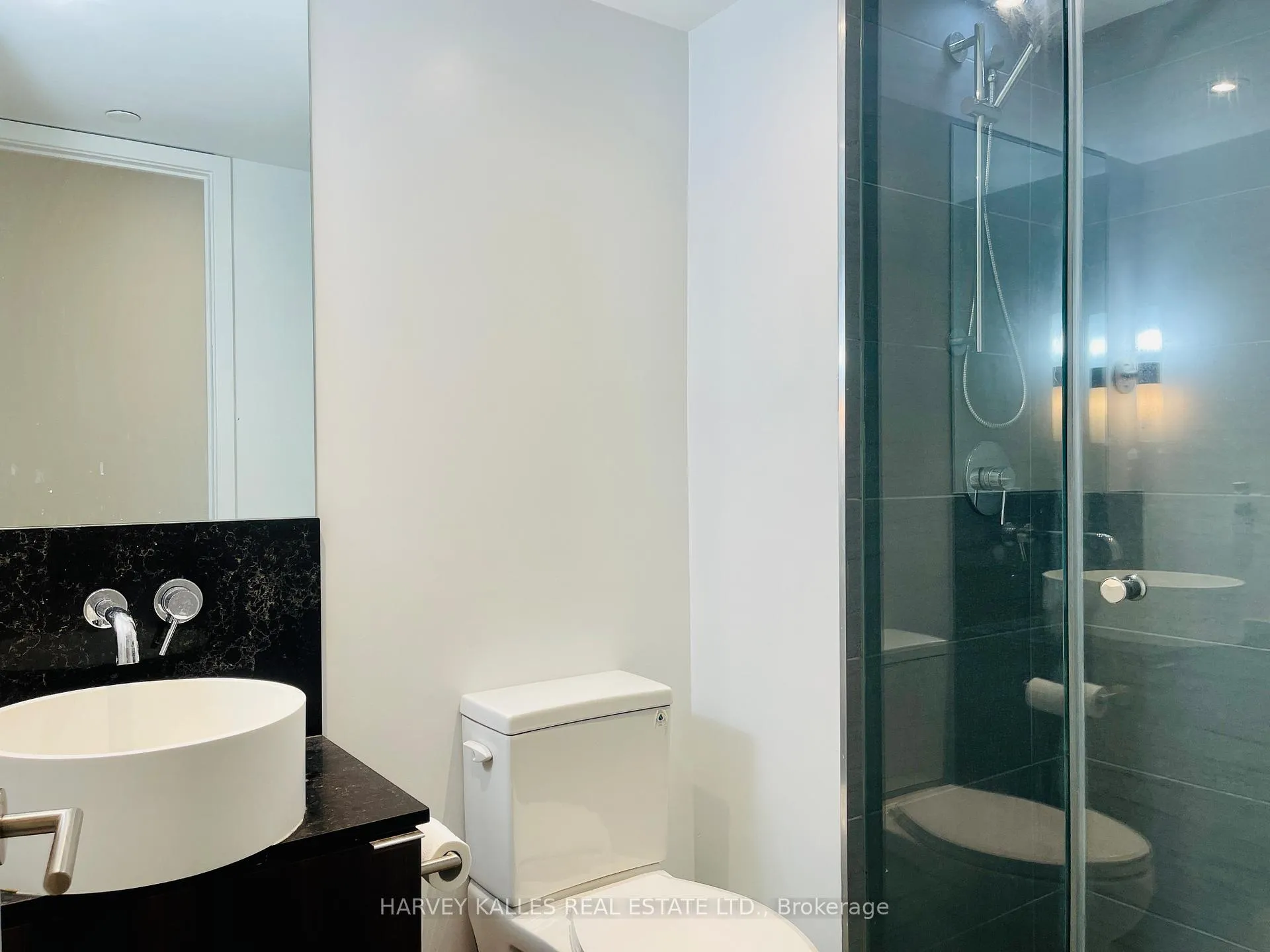 Photo 7 of Unit 307, 161 Roehampton Avenue, Toronto, Mount Pleasant East — HOMEH