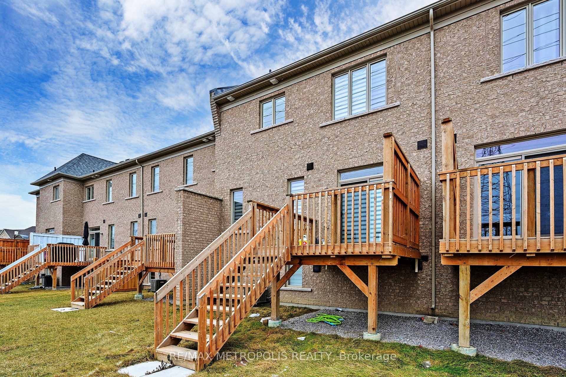 Photo 37 of 24 Cachia Lane, Ajax, Northwest Ajax — HOMEH