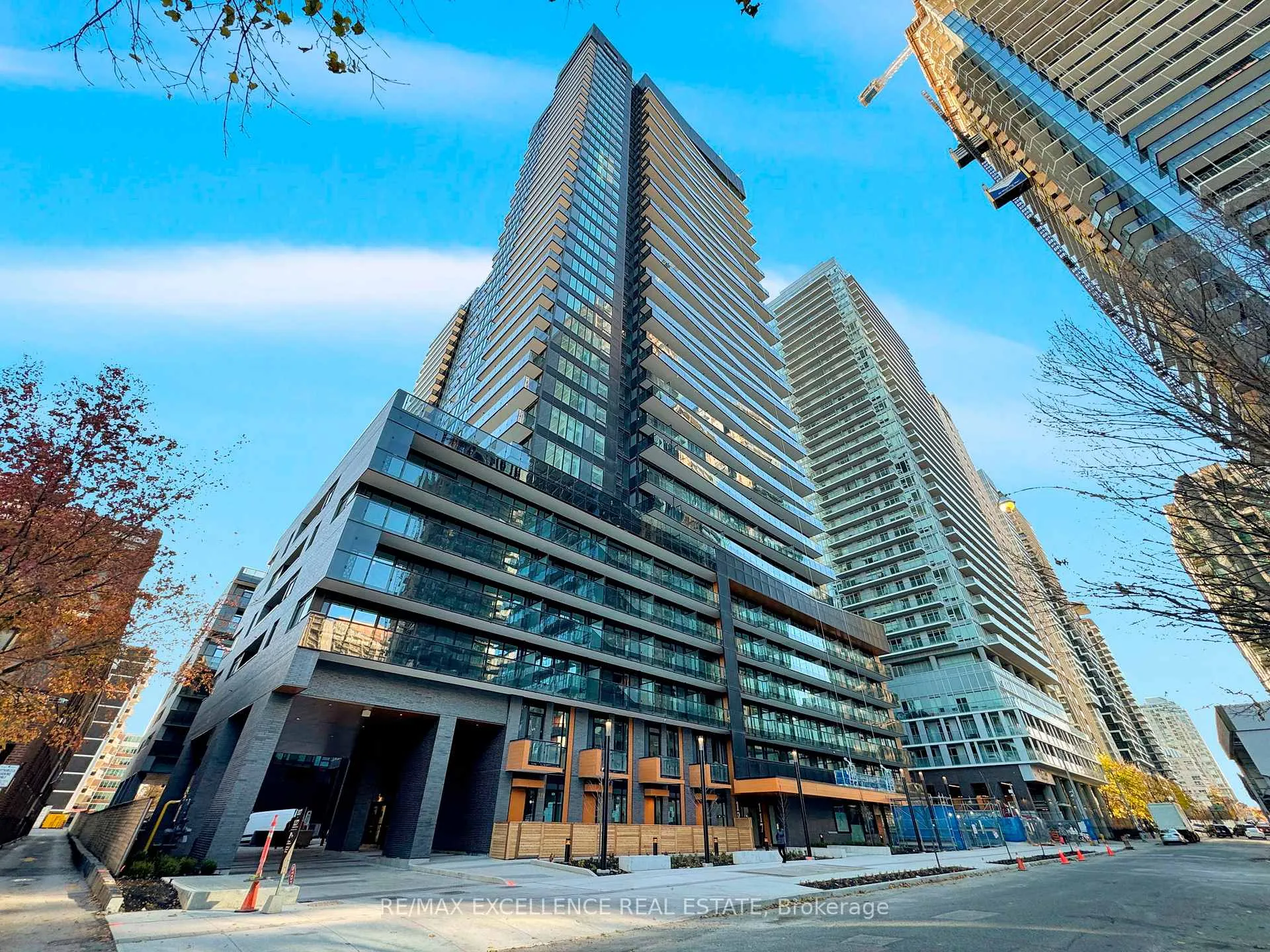 Front of Unit 1304S, 127 Broadway Avenue