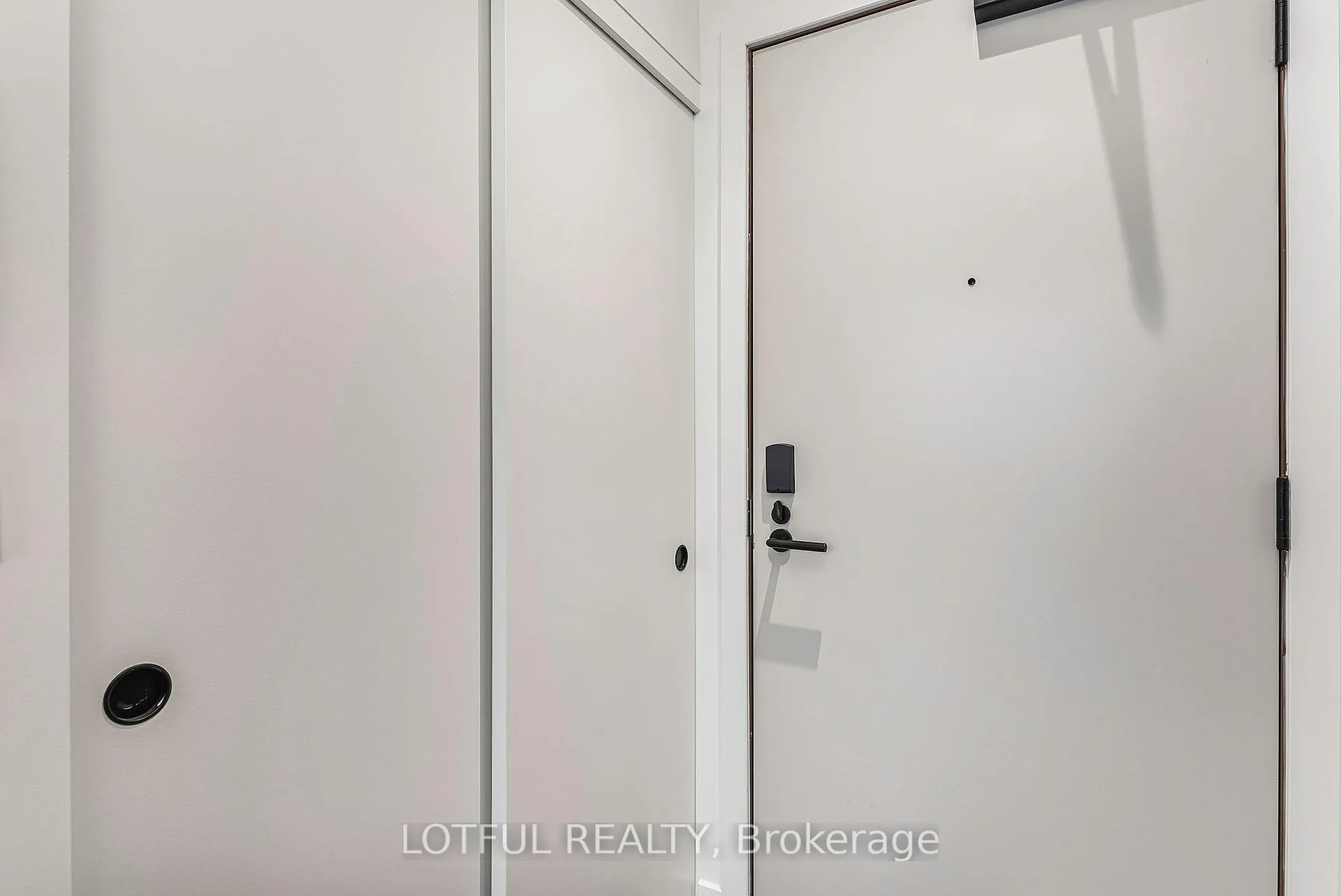 Photo 3 of Unit 1409, 560 Rideau Street, Ottawa, Sandy Hill — HOMEH