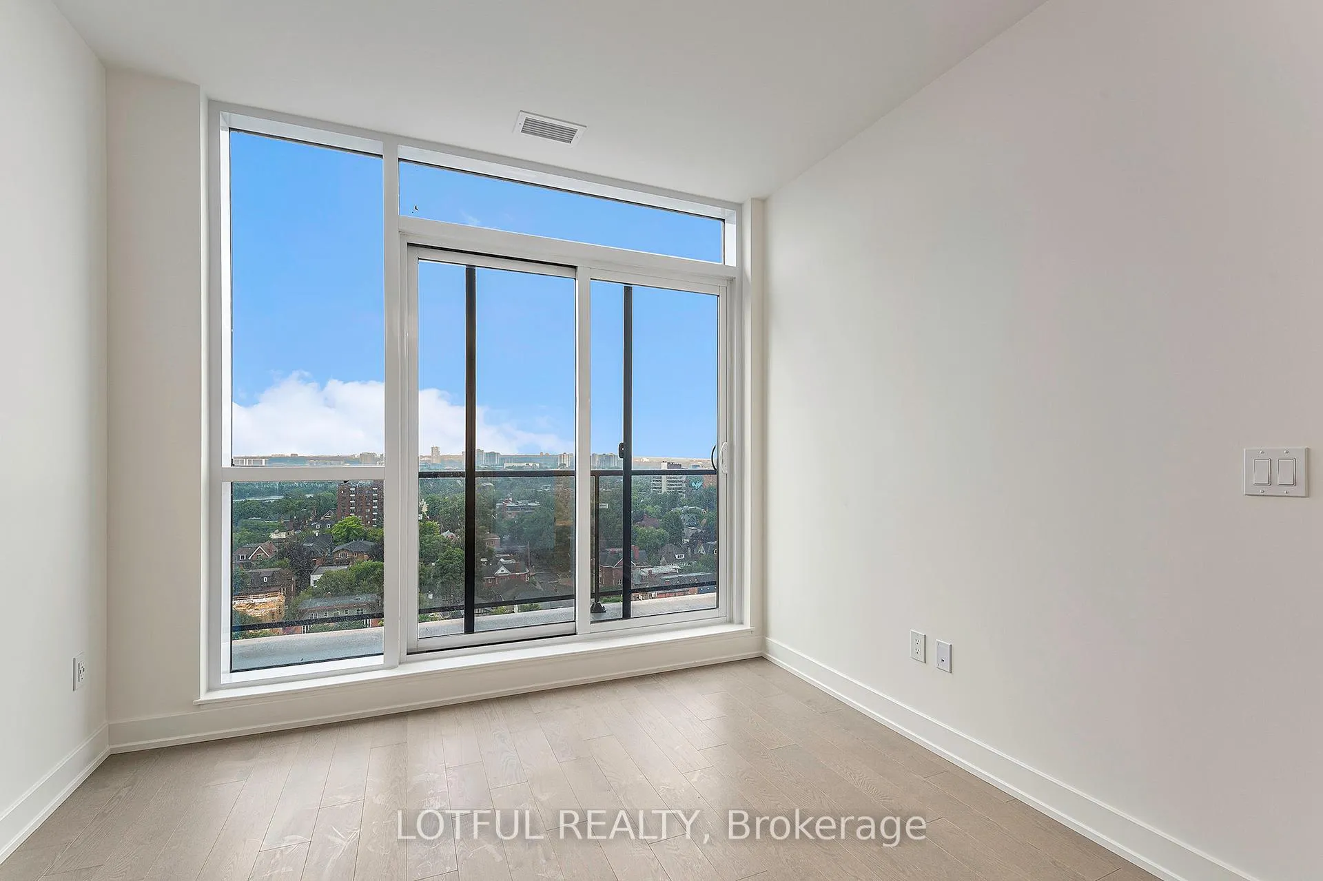 Photo 7 of Unit 1409, 560 Rideau Street, Ottawa, Sandy Hill — HOMEH