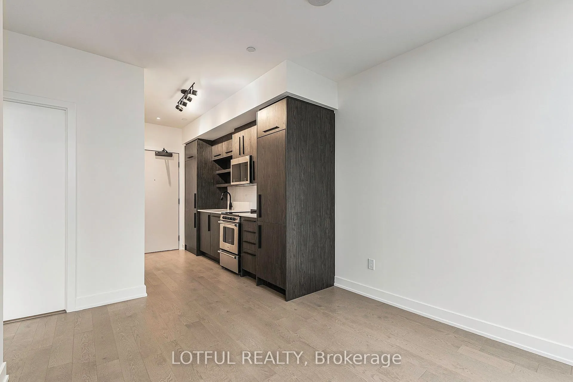 Photo 10 of Unit 1409, 560 Rideau Street, Ottawa, Sandy Hill — HOMEH