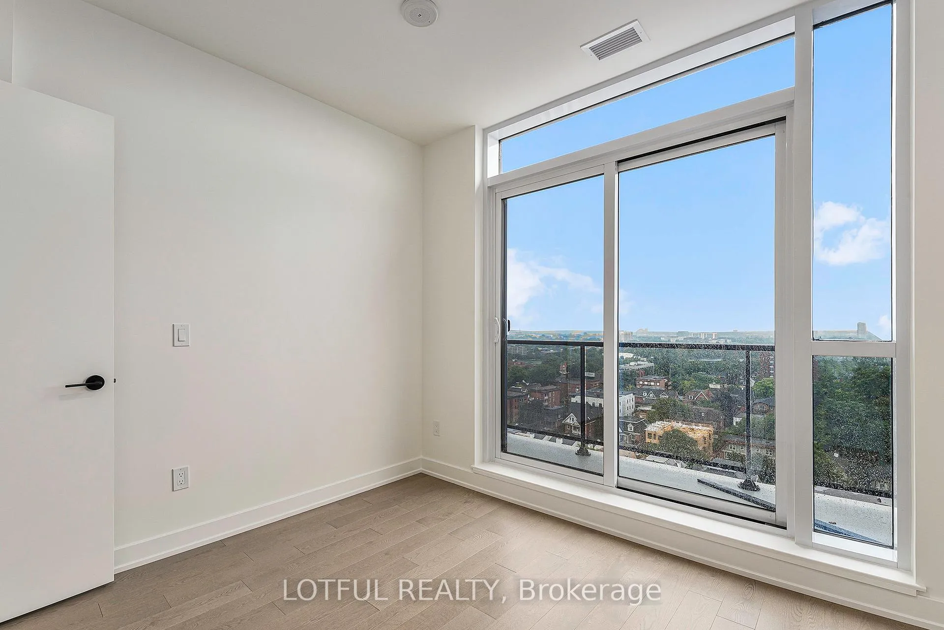 Photo 18 of Unit 1409, 560 Rideau Street, Ottawa, Sandy Hill — HOMEH
