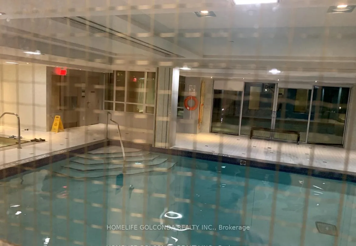 Photo 10 of Unit 908, 7167 Yonge Street, Markham, Thornhill — HOMEH