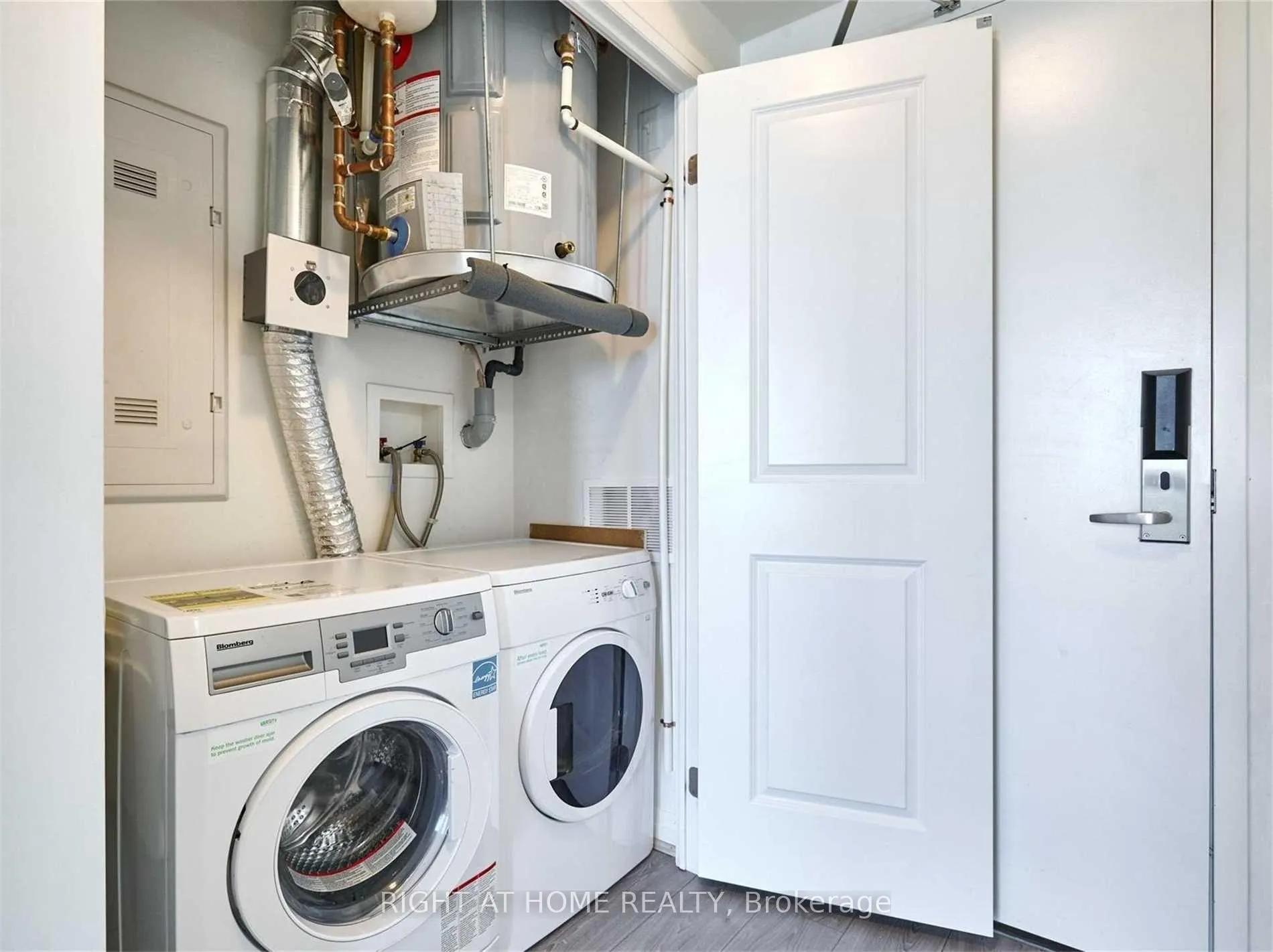 Photo 9 of Unit 603, 1900 Simcoe Street, Oshawa, Samac — HOMEH