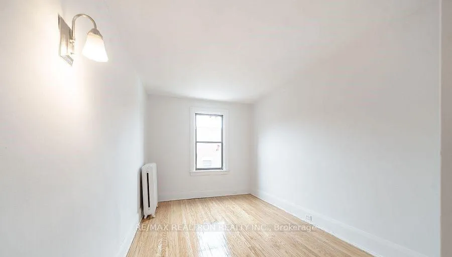 Photo 1 of Unit 56, 6 Kingston Road, Toronto, Woodbine Corridor — HOMEH