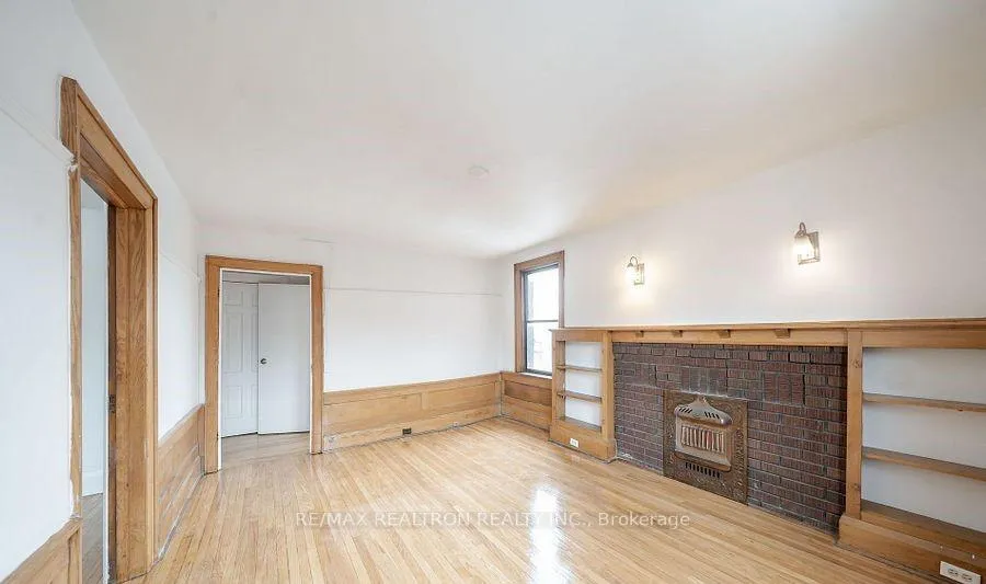 Photo 3 of Unit 56, 6 Kingston Road, Toronto, Woodbine Corridor — HOMEH