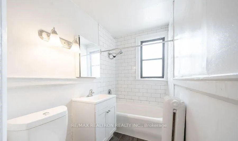 Photo 8 of Unit 56, 6 Kingston Road, Toronto, Woodbine Corridor — HOMEH