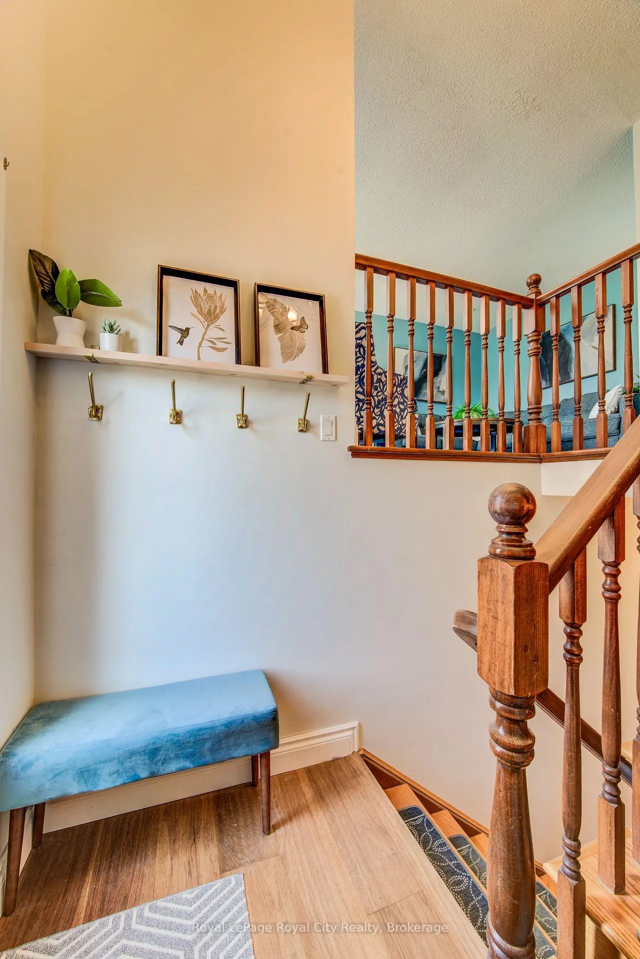 Photo 3 of 418 Imperial Road S, Guelph, Willow West/Sugarbush/West Acres — HOMEH