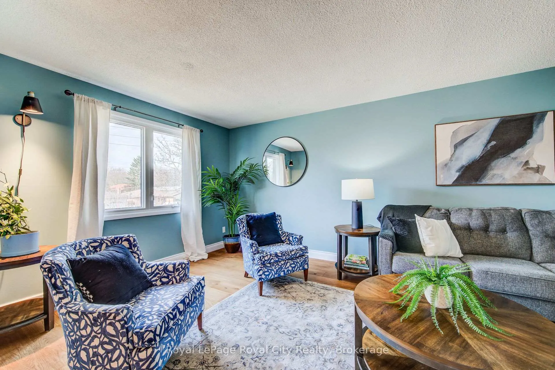 Photo 6 of 418 Imperial Road S, Guelph, Willow West/Sugarbush/West Acres — HOMEH