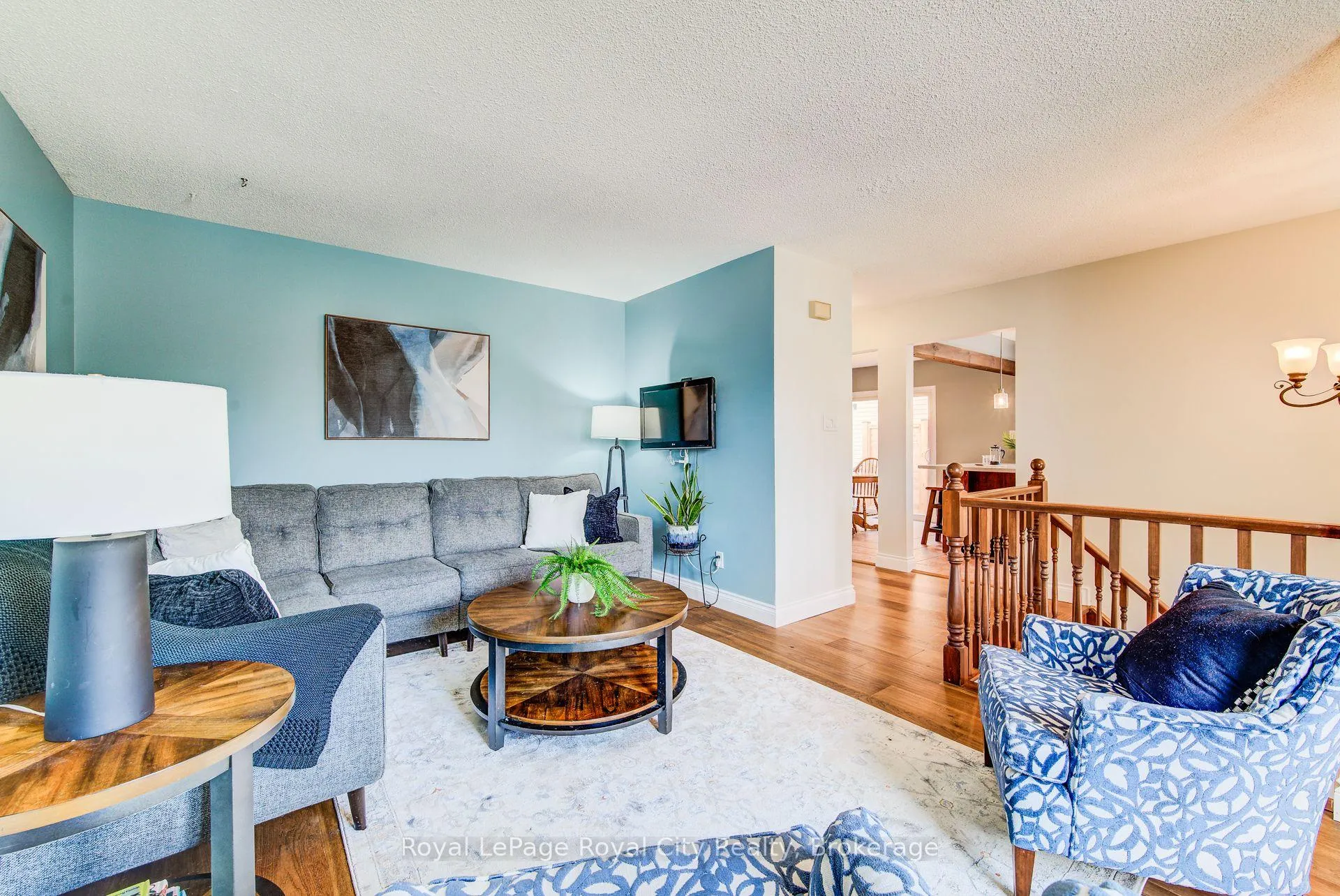 Photo 8 of 418 Imperial Road S, Guelph, Willow West/Sugarbush/West Acres — HOMEH