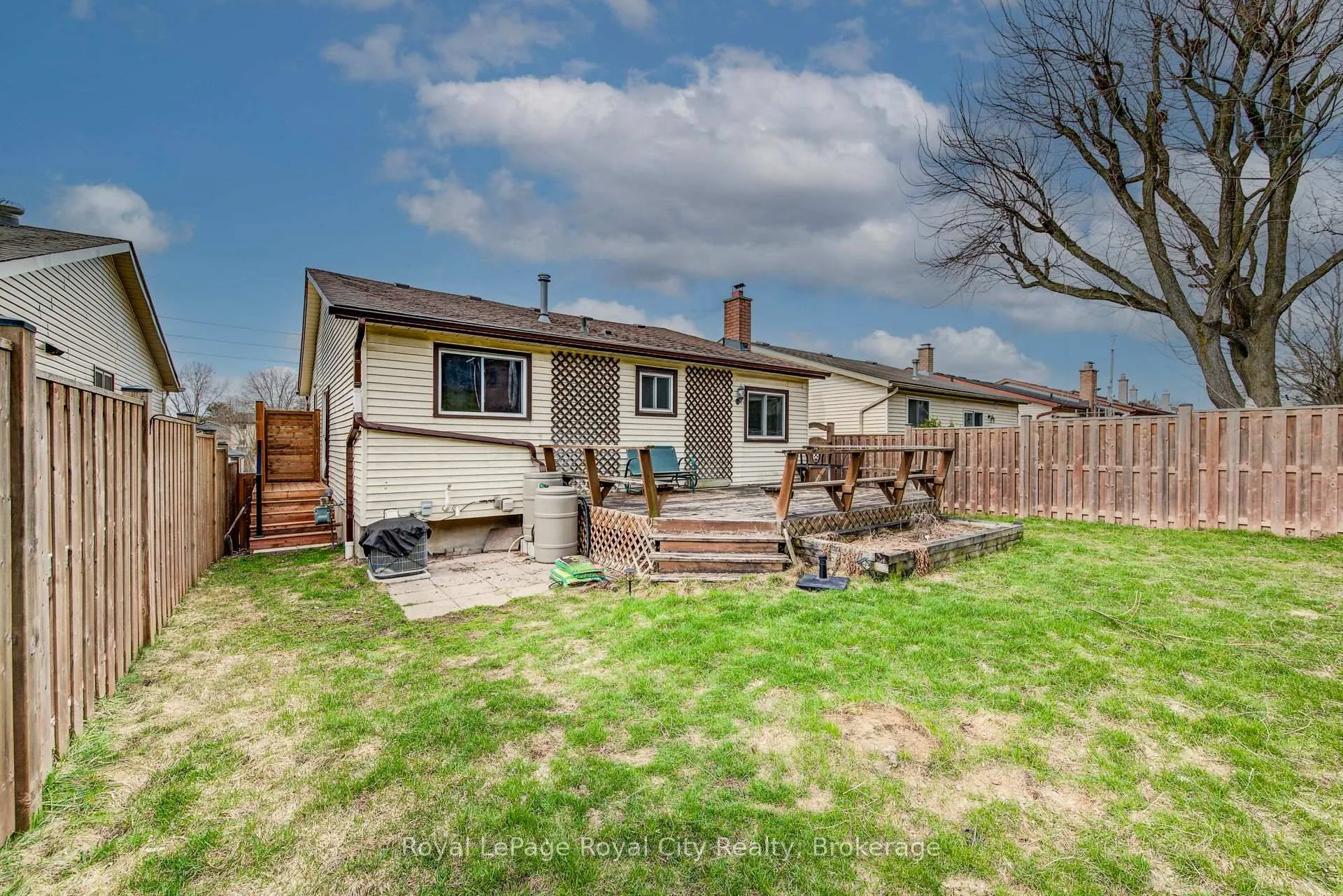 Photo 37 of 418 Imperial Road S, Guelph, Willow West/Sugarbush/West Acres — HOMEH