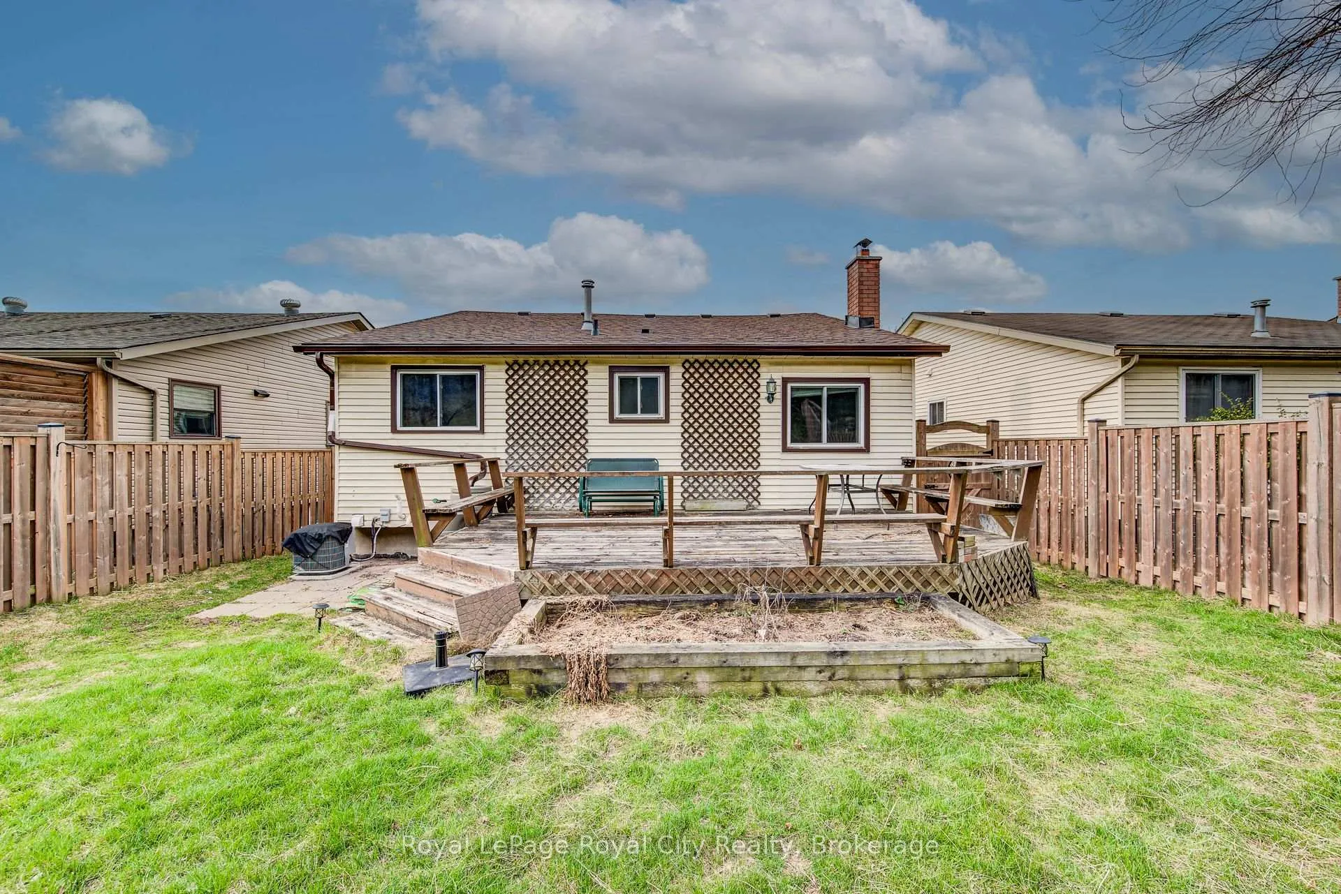 Photo 38 of 418 Imperial Road S, Guelph, Willow West/Sugarbush/West Acres — HOMEH